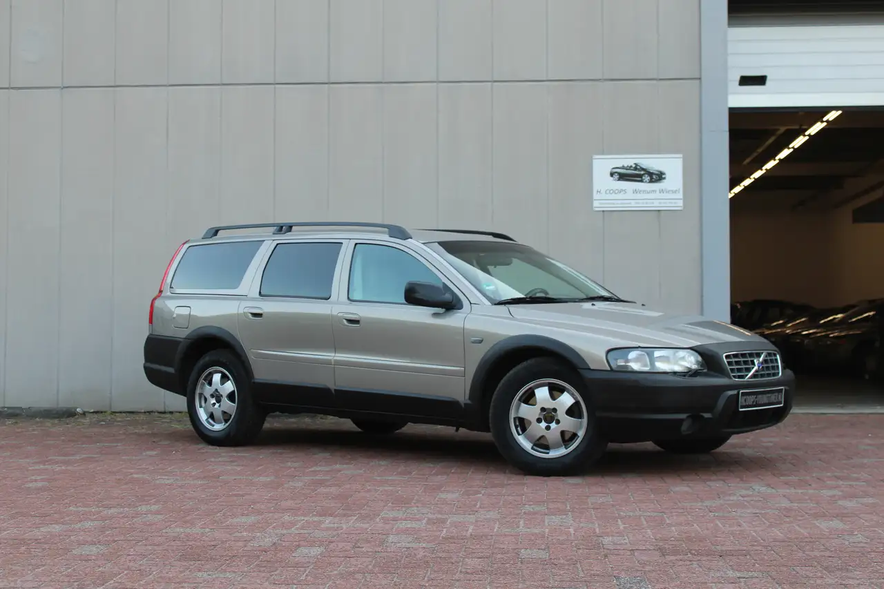 Volvo XC70 2.4T AWD AUTOMAAT BLIJVEND YOUNGTIMER !!!, foto 8