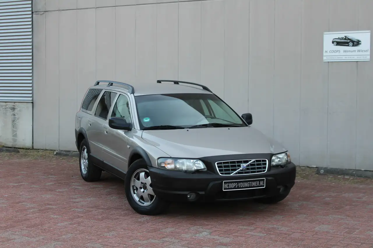 Volvo XC70 2.4T AWD AUTOMAAT BLIJVEND YOUNGTIMER !!!, foto 6