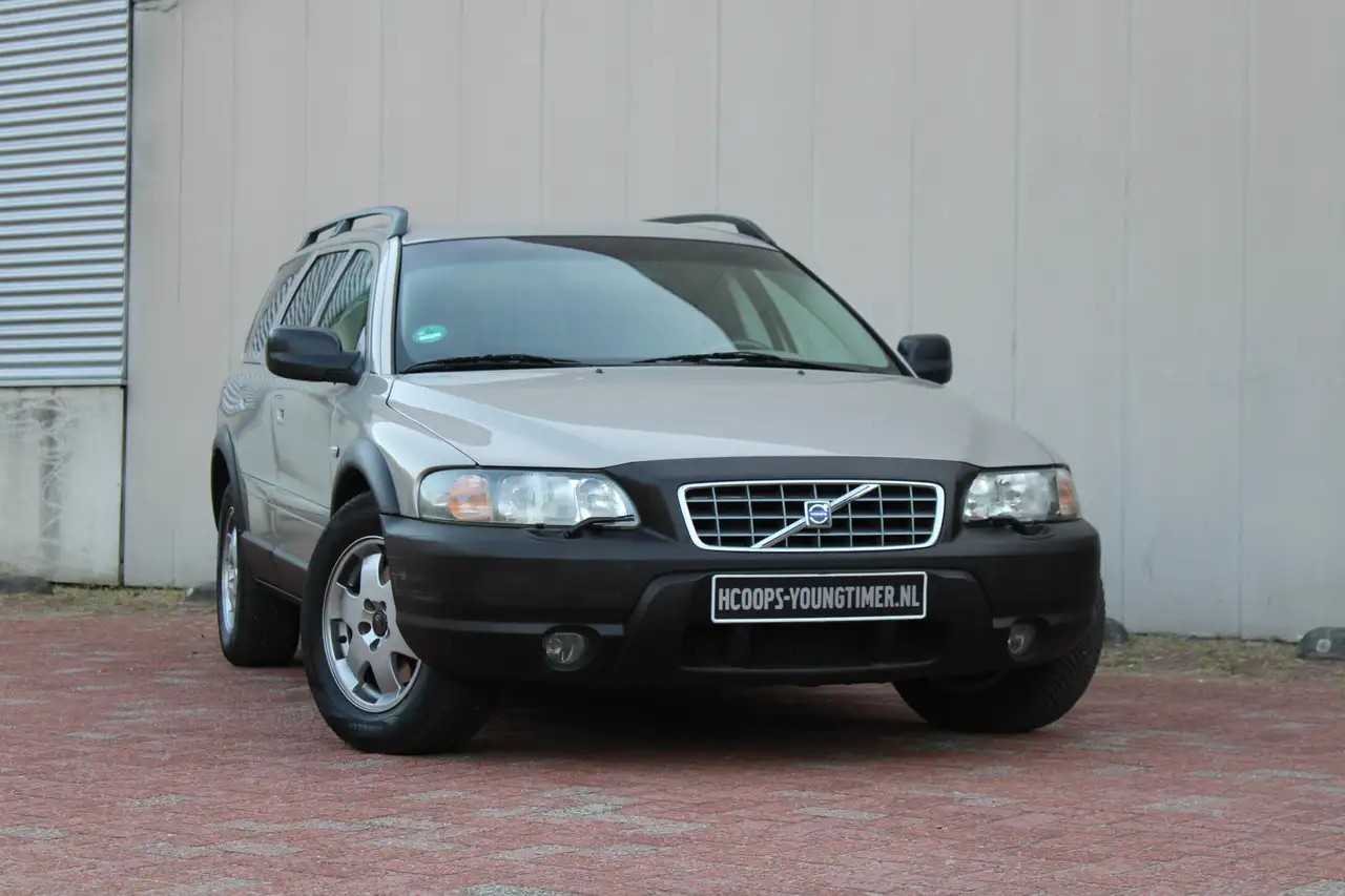 Volvo XC70 2.4T AWD AUTOMAAT BLIJVEND YOUNGTIMER !!!, foto 4