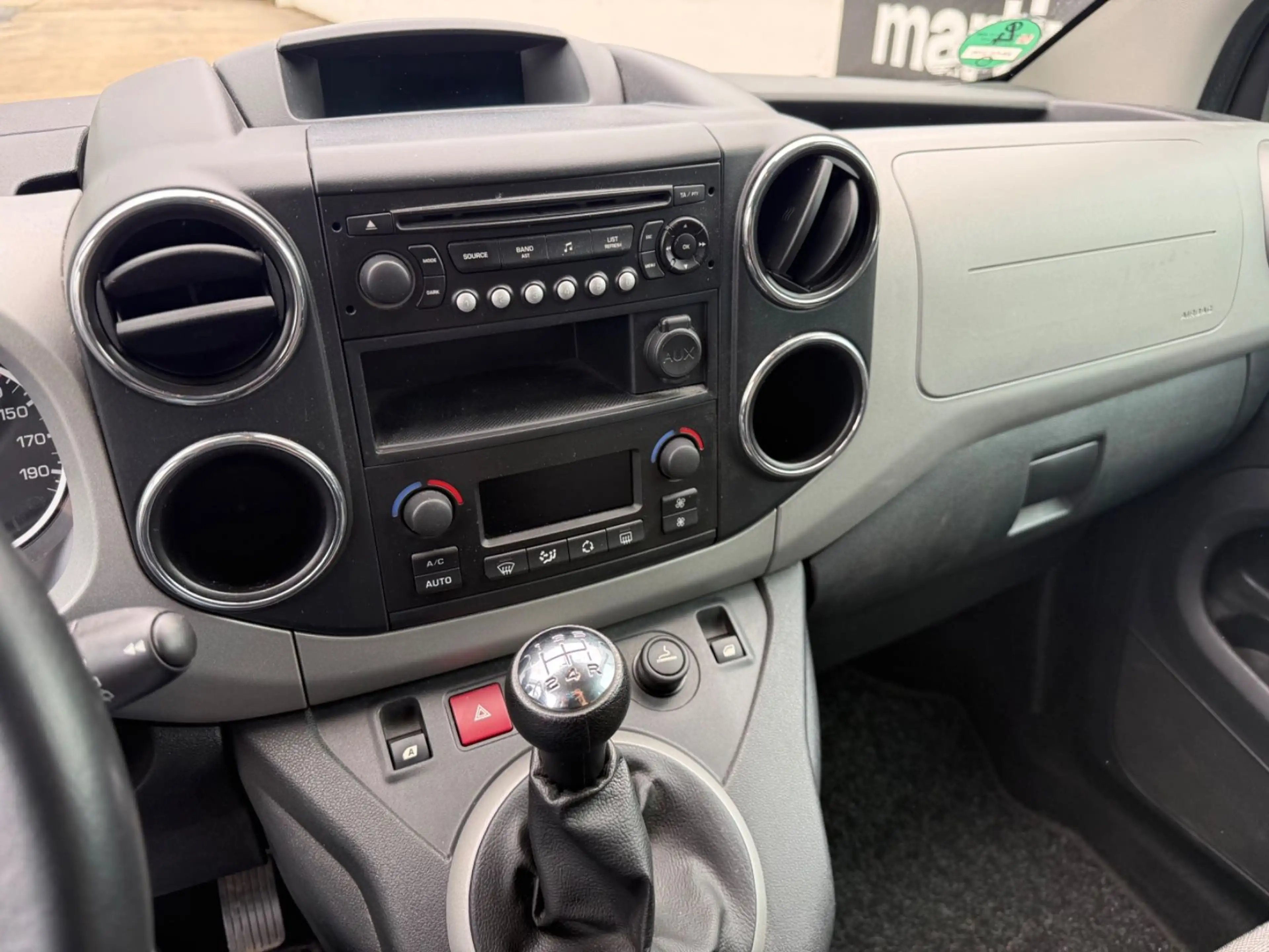 Peugeot Partner Tepee Premium+ 1 Hand + PDC+SITZHEIZUNG+ — photo 13