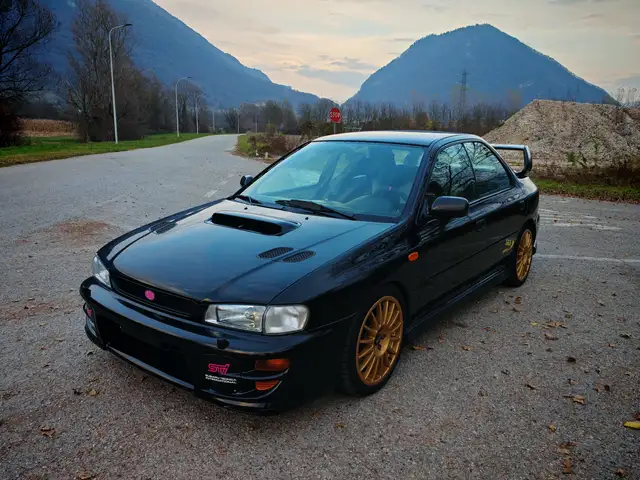 Subaru Impreza Impreza Berlina 2.0 Turbo 4x4 awd **NARDI TORINO**