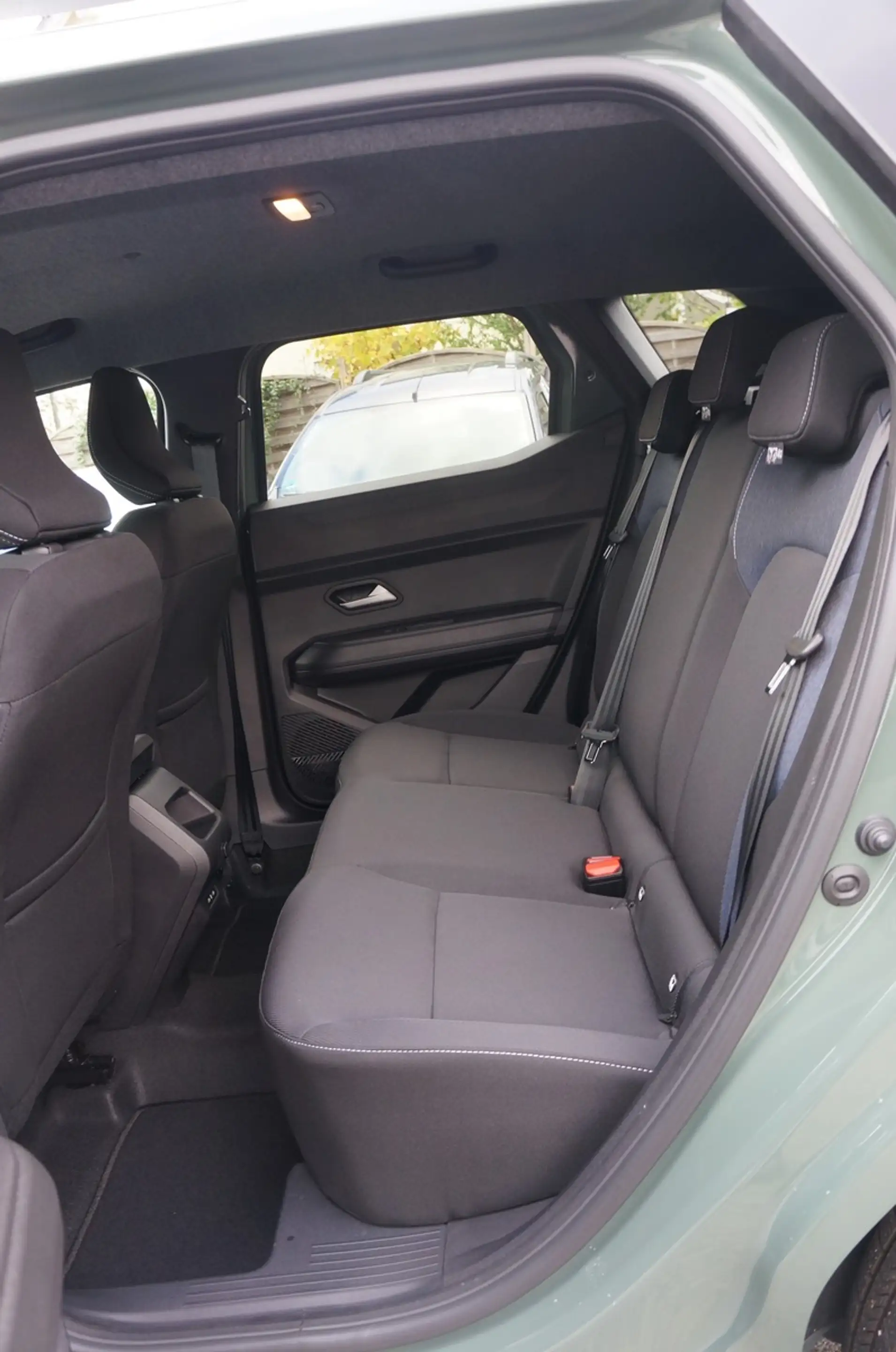 Dacia Duster III TCe150AUTOM*Journey+ NAVI+4 CAM+18Zoll+GOOD YE — photo 25