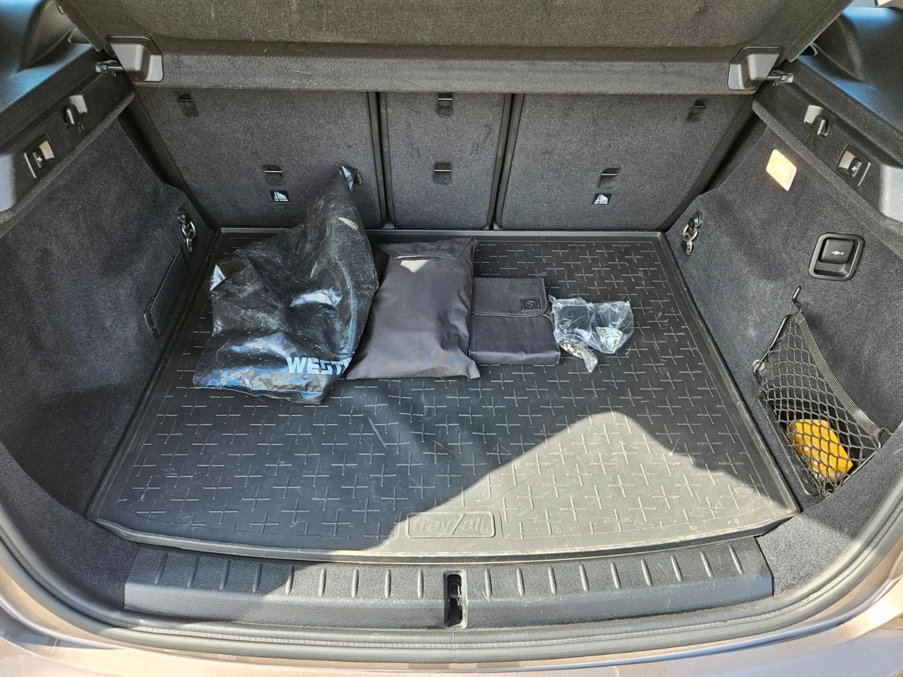 BMW 216 i Active Tourer — photo 10
