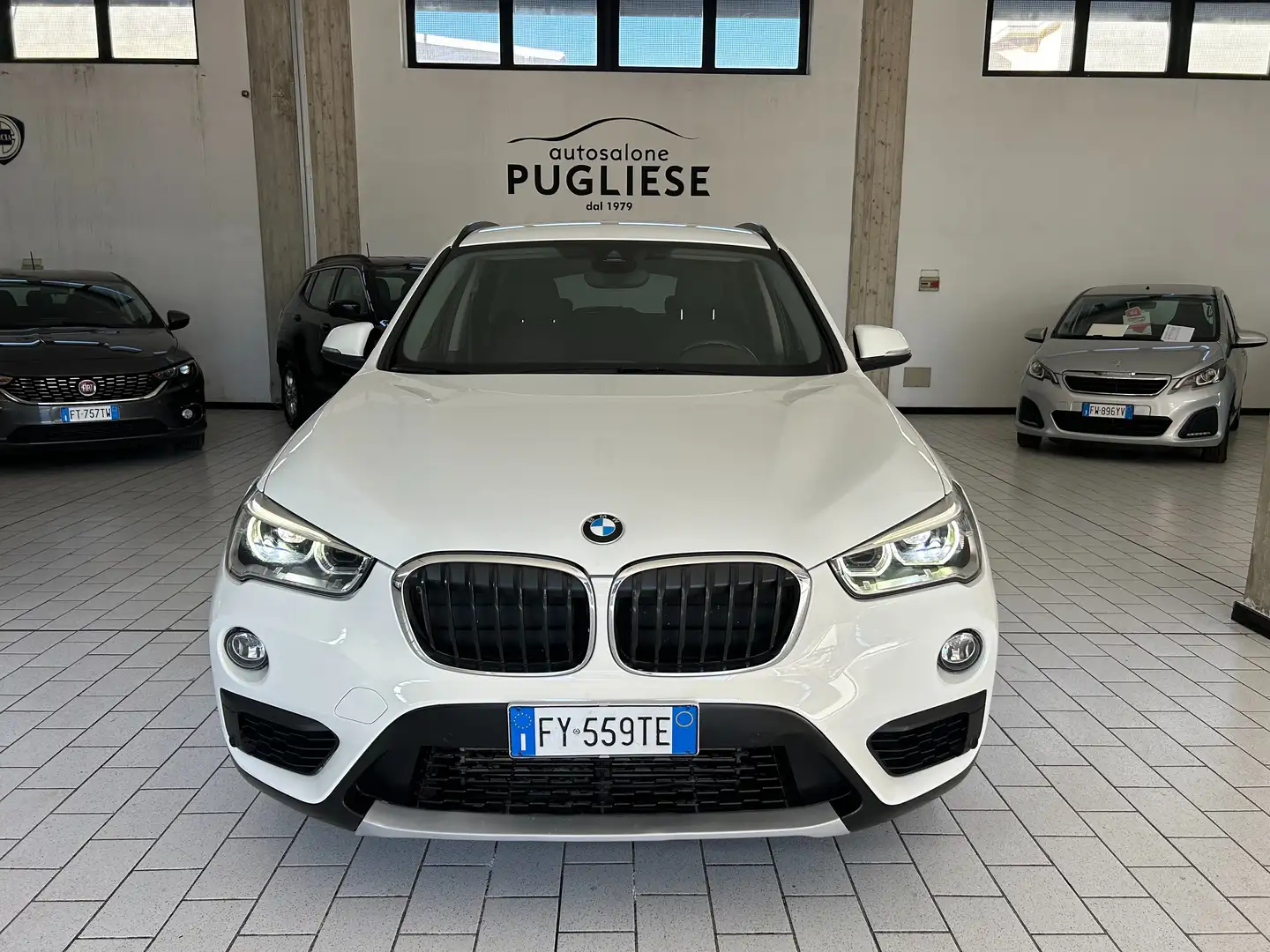BMW X1 X1 sdrive18d Business auto my18 Bianco - 2