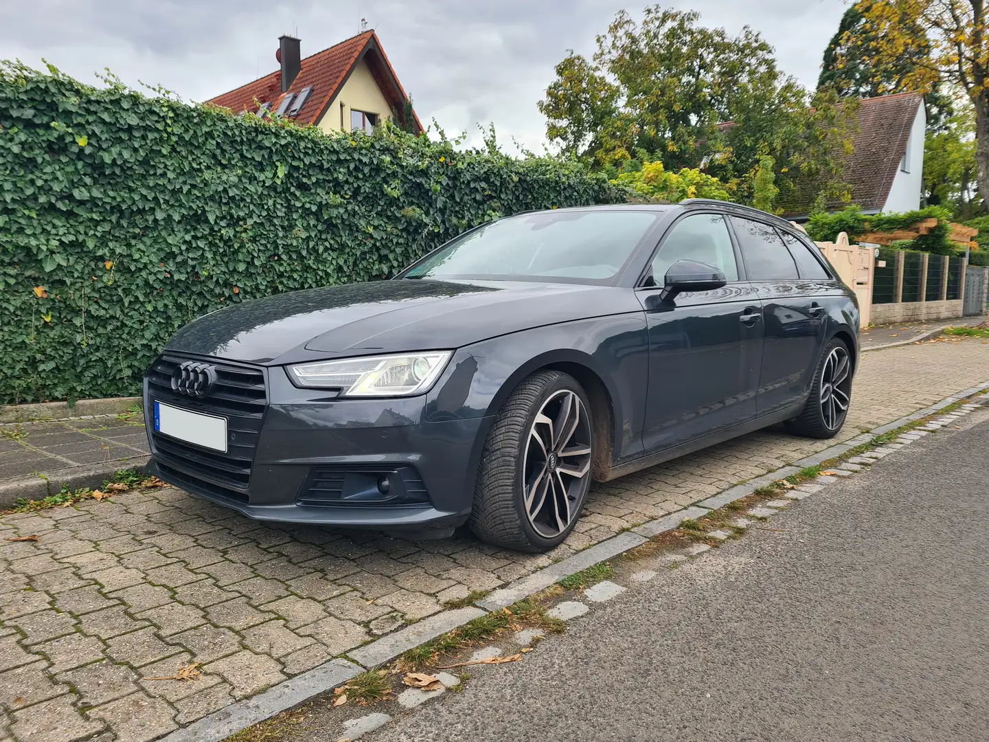 Audi A4 A4 Avant 2.0 TDI S tronic sport Grau - 1