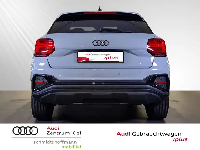 Audi Q2 view 5