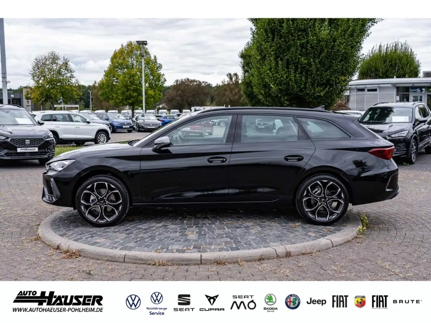 CUPRA Leon Sportstourer 1.5 eTSI DSG AHKV EL HECKKL. NAVI KAM Schwarz - 2