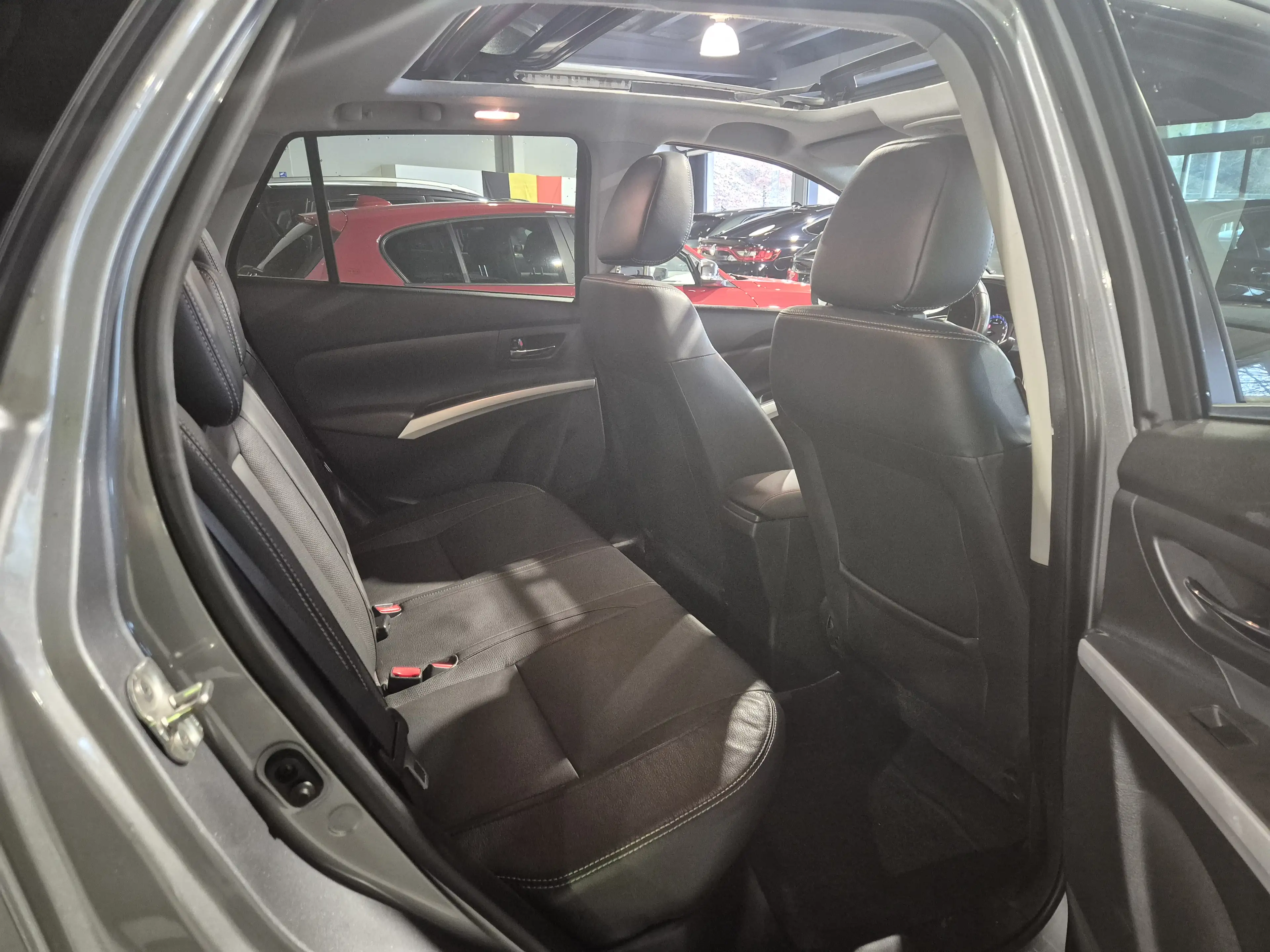 Suzuki SX4 SX4 1.6i GL — photo 11