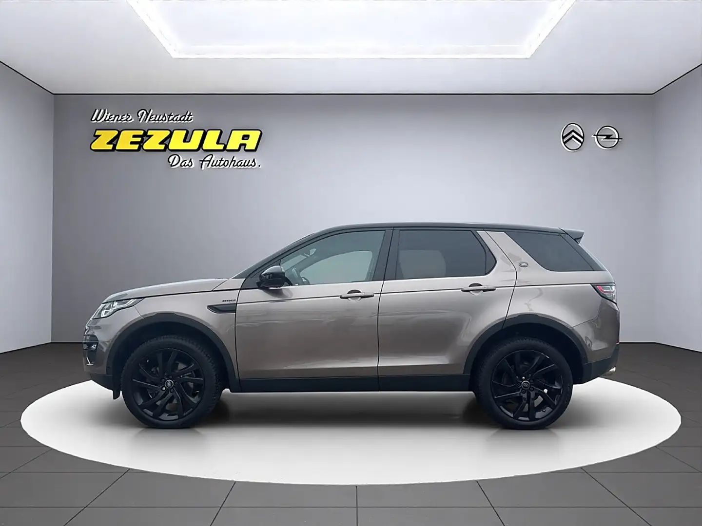 Land Rover Discovery Sport 2,0 SD4 4WD HSE Luxury Aut. Grau - 2