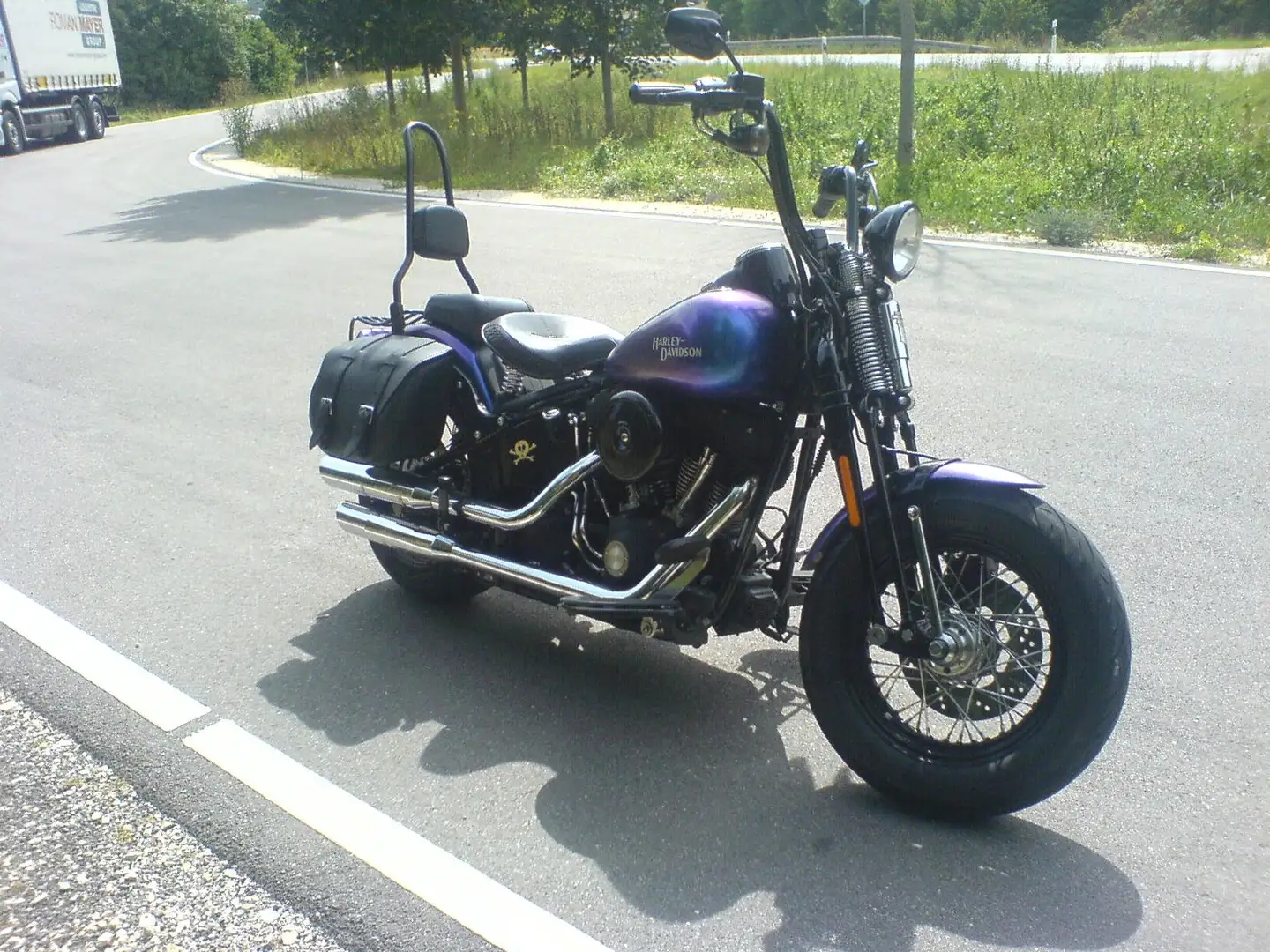 Harley-Davidson Softail Cross Bones Azul - 1