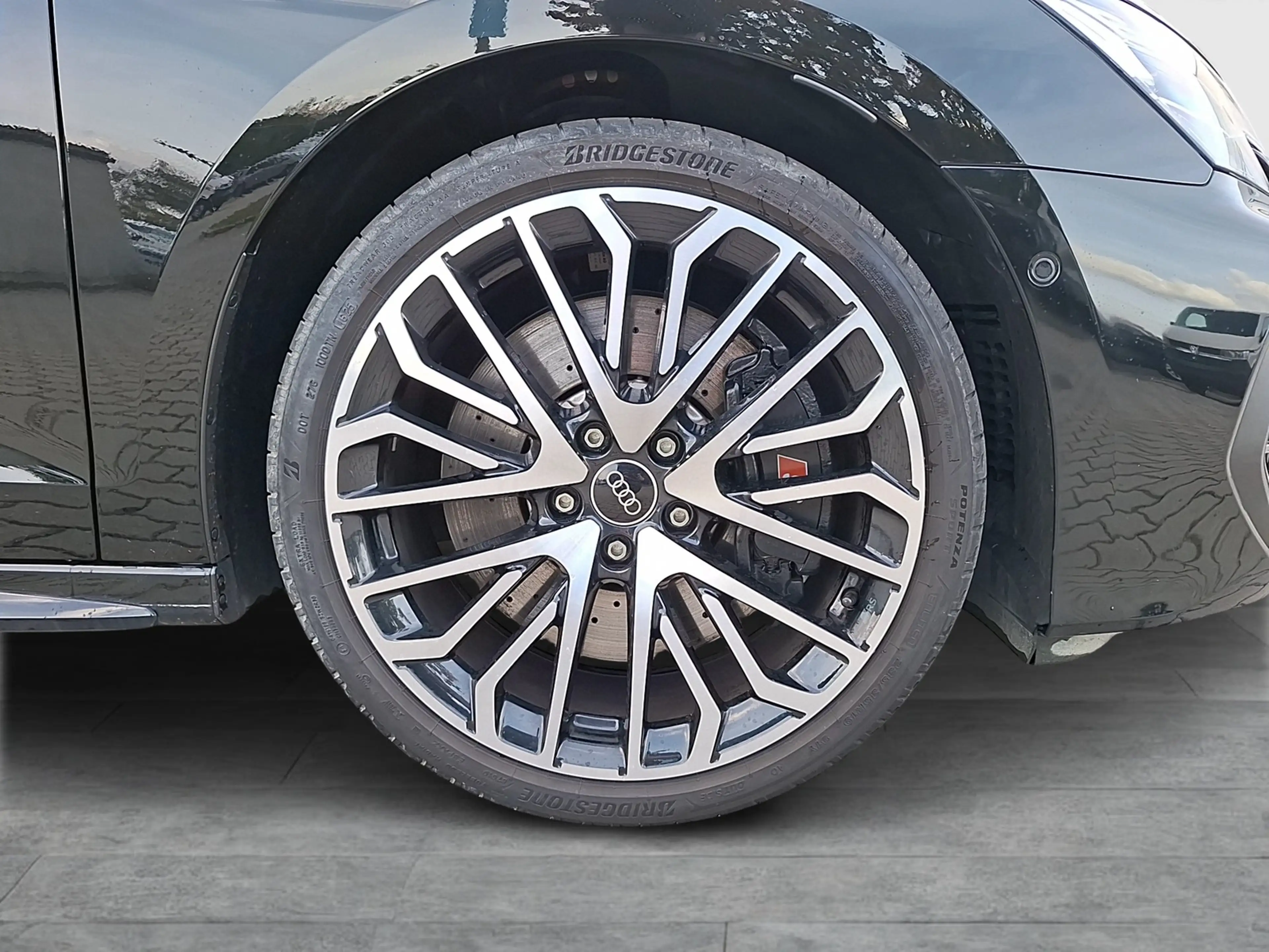 Audi S3 Lim TFSI qu Matrix Navi Pano Carbon Akra AVC AC... — photo 7