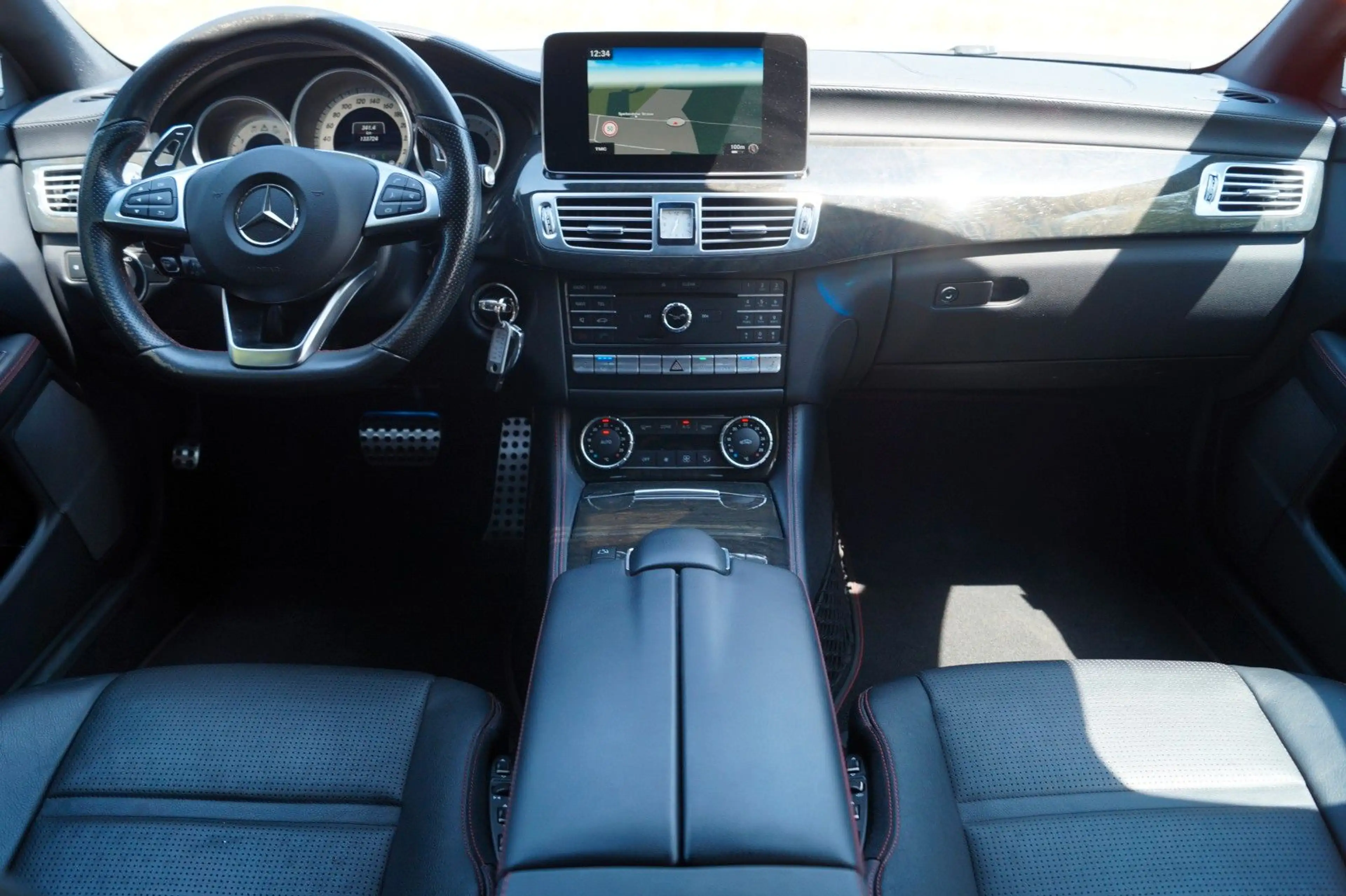 Mercedes-Benz CLS 350 BlueTec / d 4Matic/ Euro 6/ SHZ~Klima — photo 13
