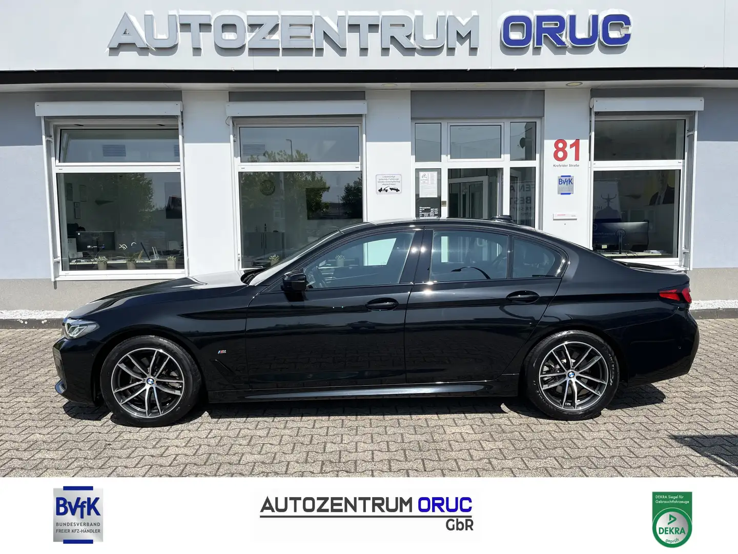 BMW 520 d M Sport *LED*Navi*Virtual*Leder*AHK* Zwart - 1