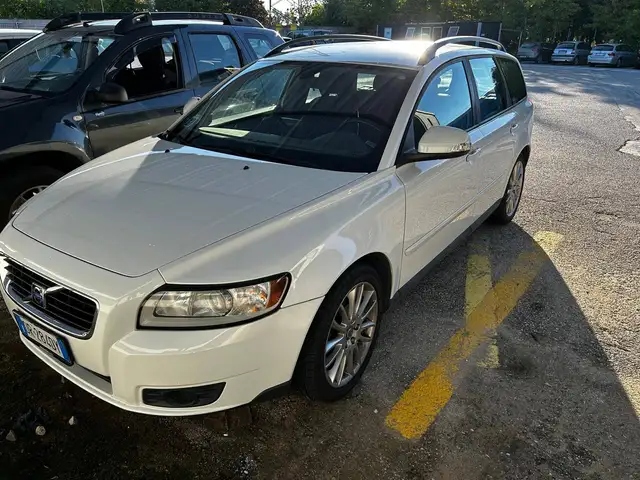 Volvo V50