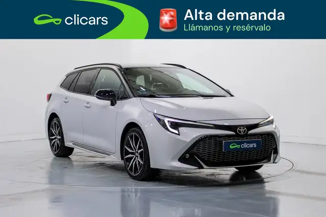 Toyota Corolla view 3