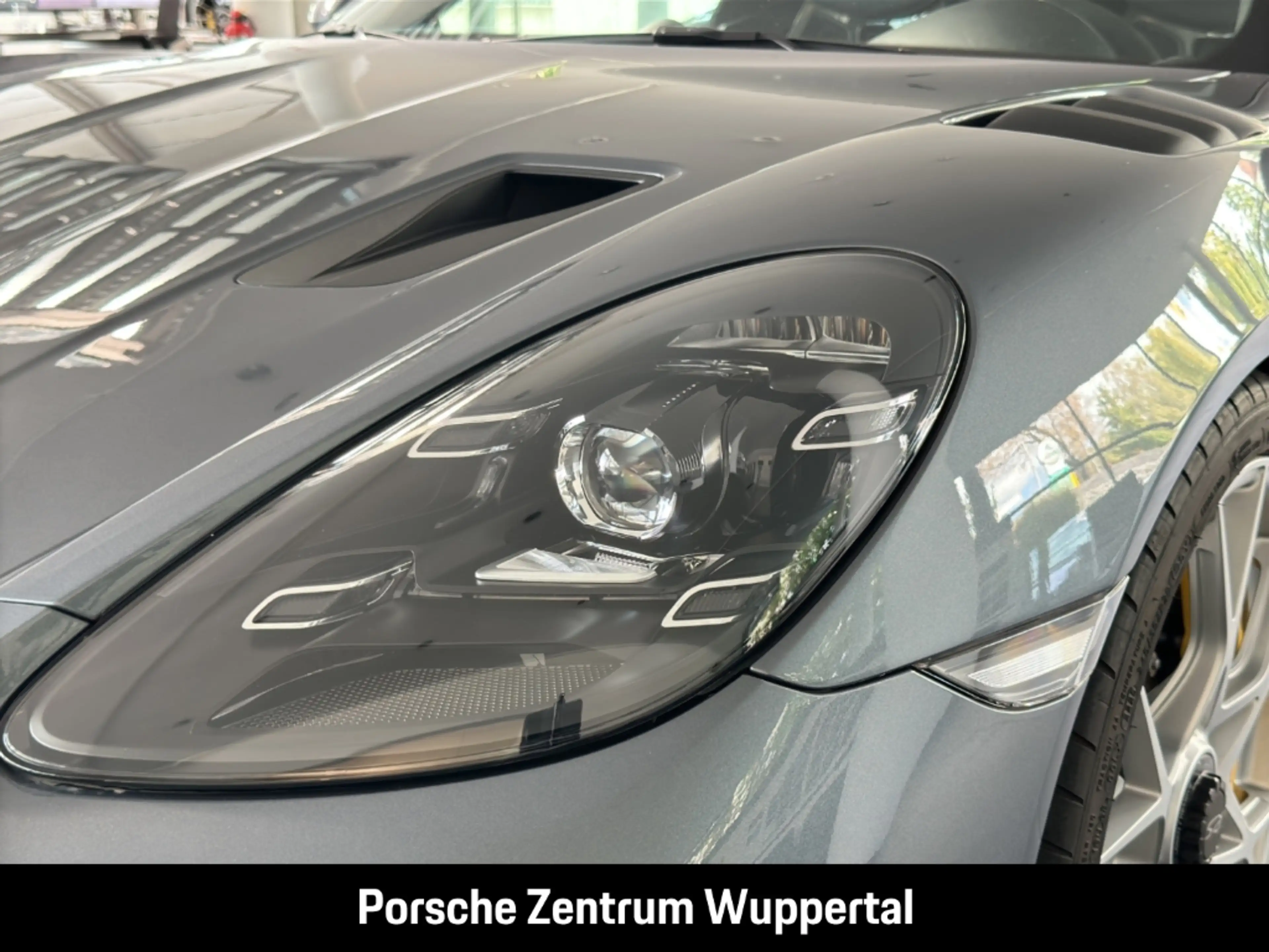 Porsche 718 Spyder RS*PCCB*BOSE*LED*Lift*ChronoPaket*Rückfahrkamera* — photo 9