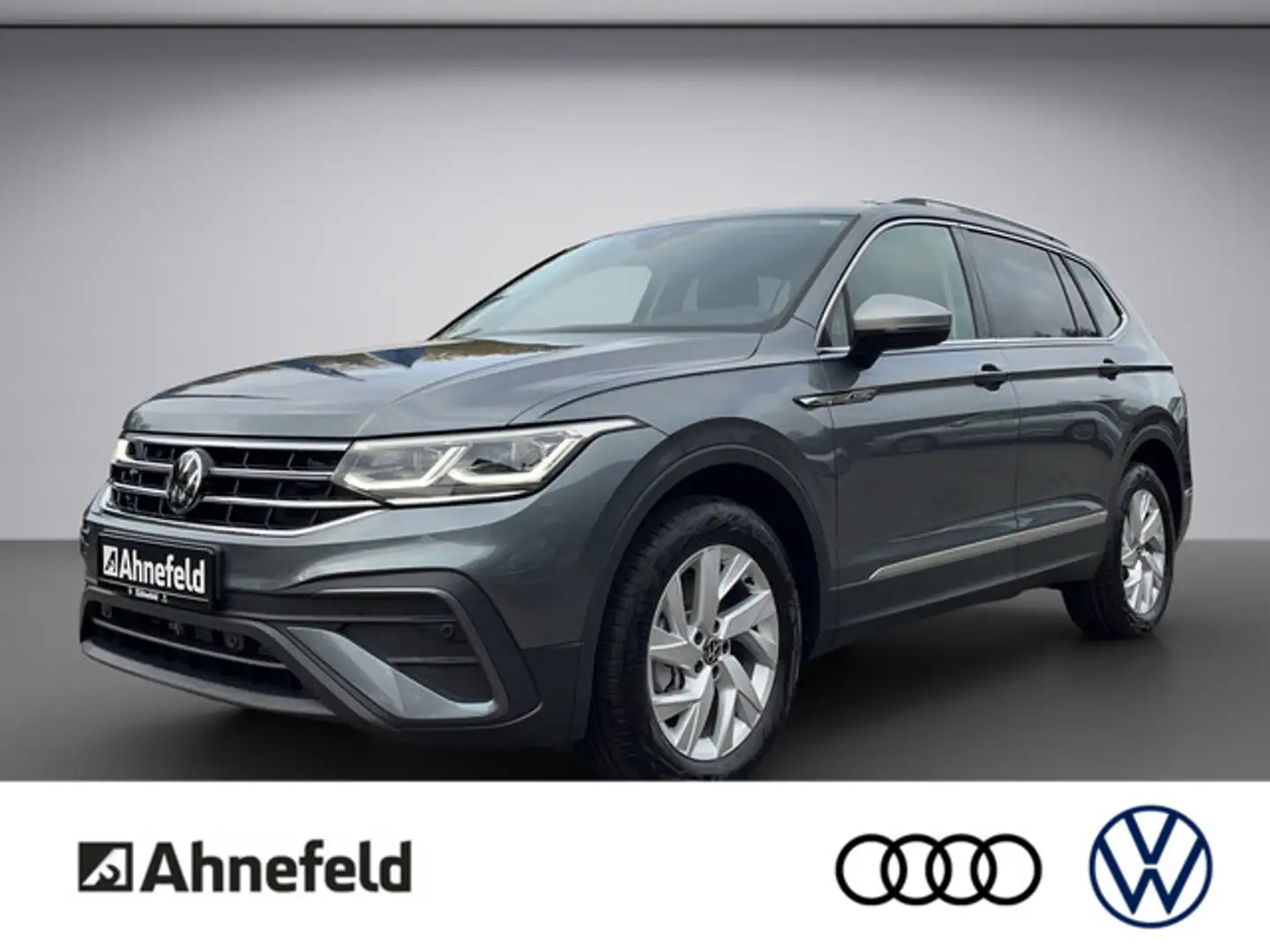 Volkswagen Tiguan Allspace Life 2,0 l TDI SCR 110 kW 150 PS 7-Gang-Doppelkupp Grau - 1