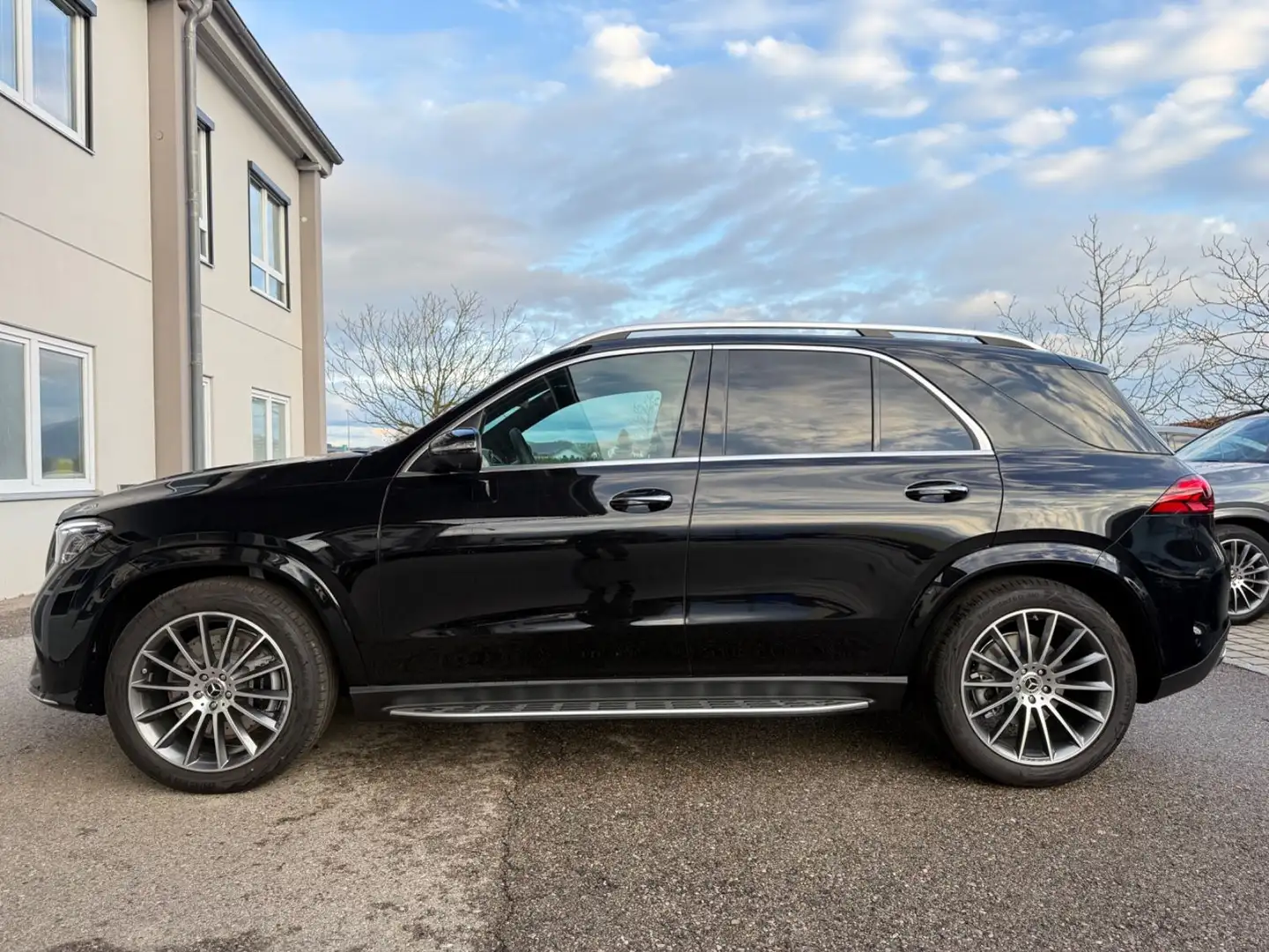 Mercedes-Benz GLE 450 *PREMIUM PLUS*Massage* Schwarz - 2