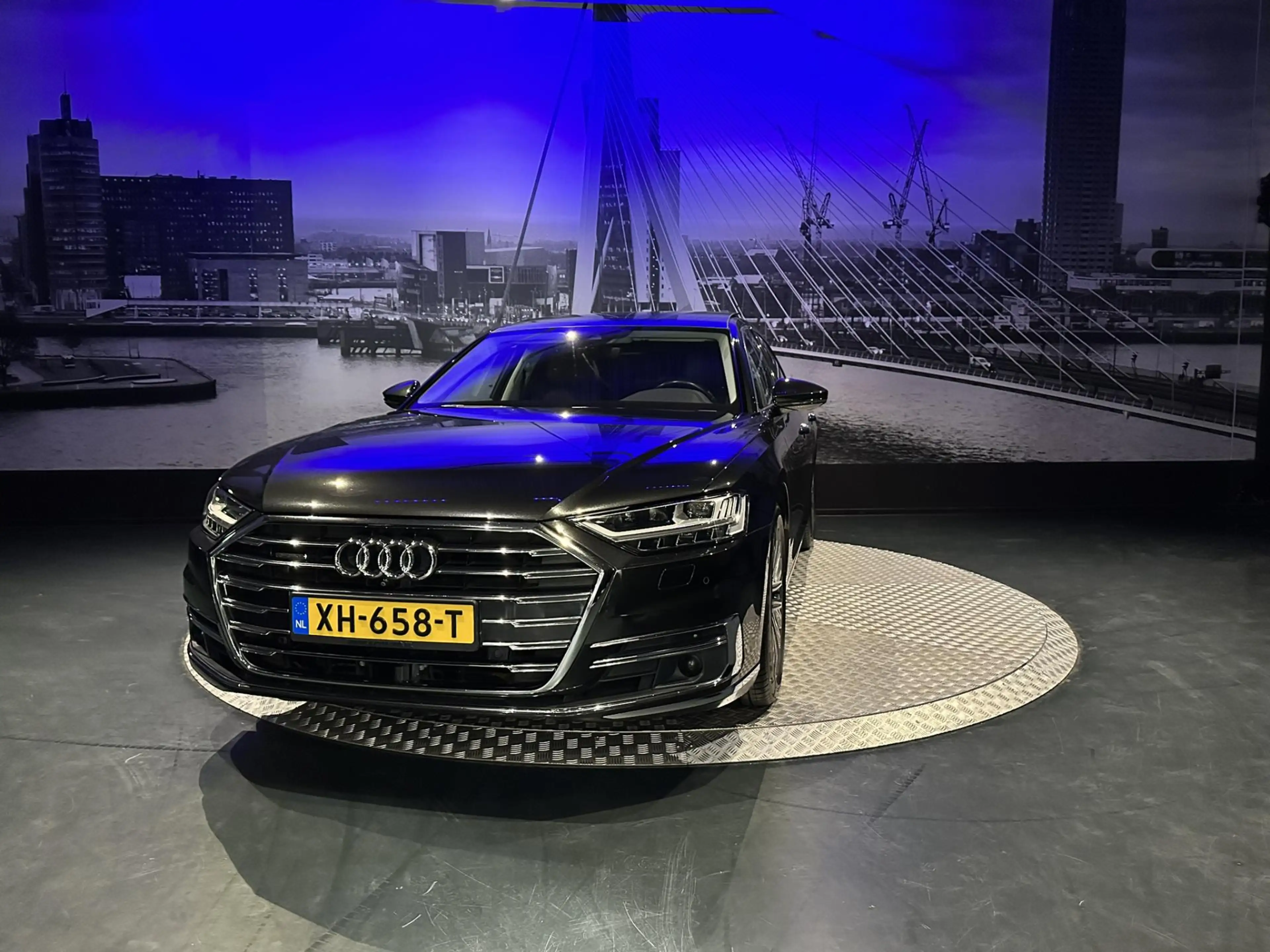 Audi A8 55 TFSI quattro Pro Line Plus *NL-auto*B&O*360came — photo 6
