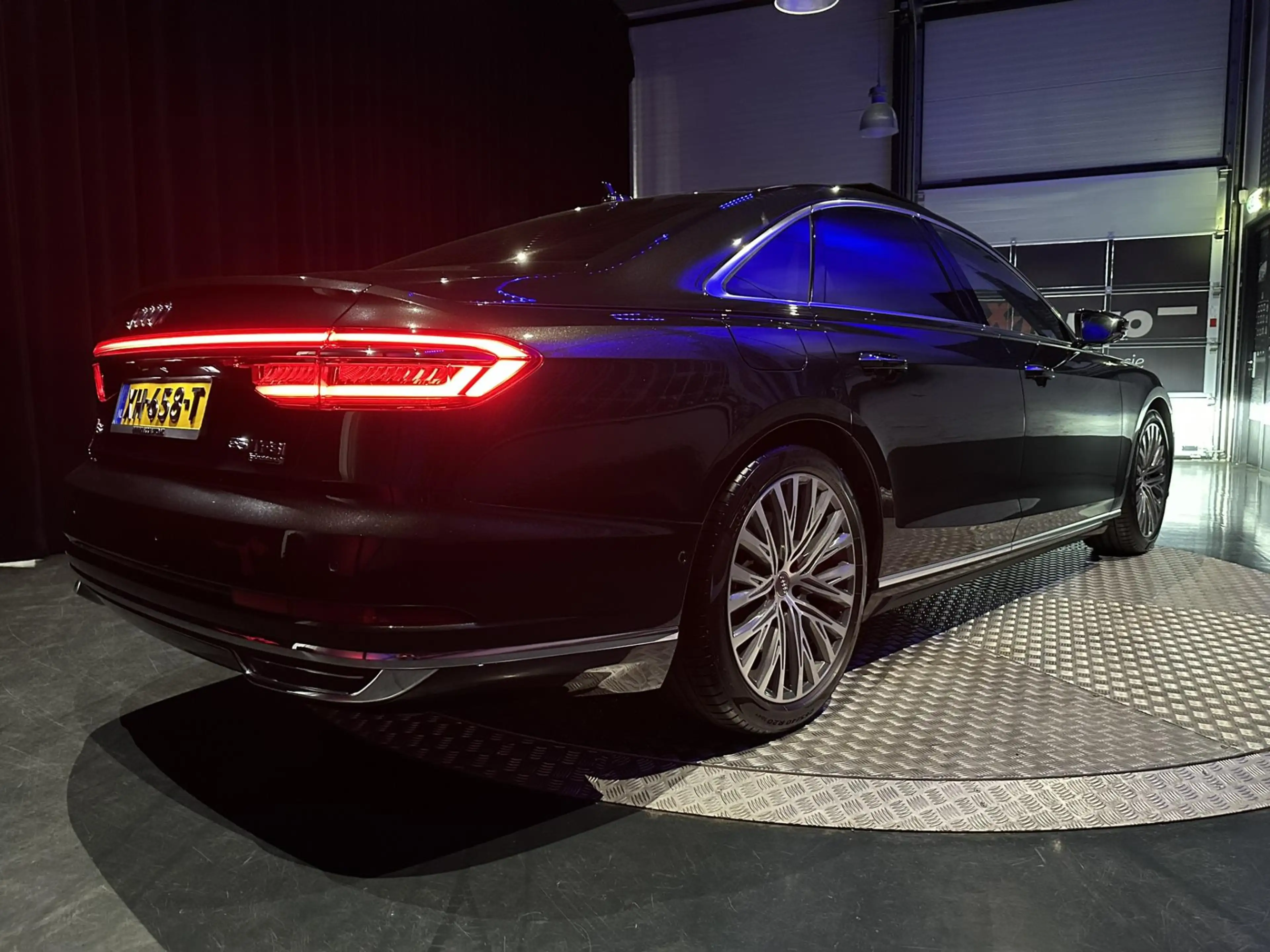 Audi A8 55 TFSI quattro Pro Line Plus *NL-auto*B&O*360came — photo 26
