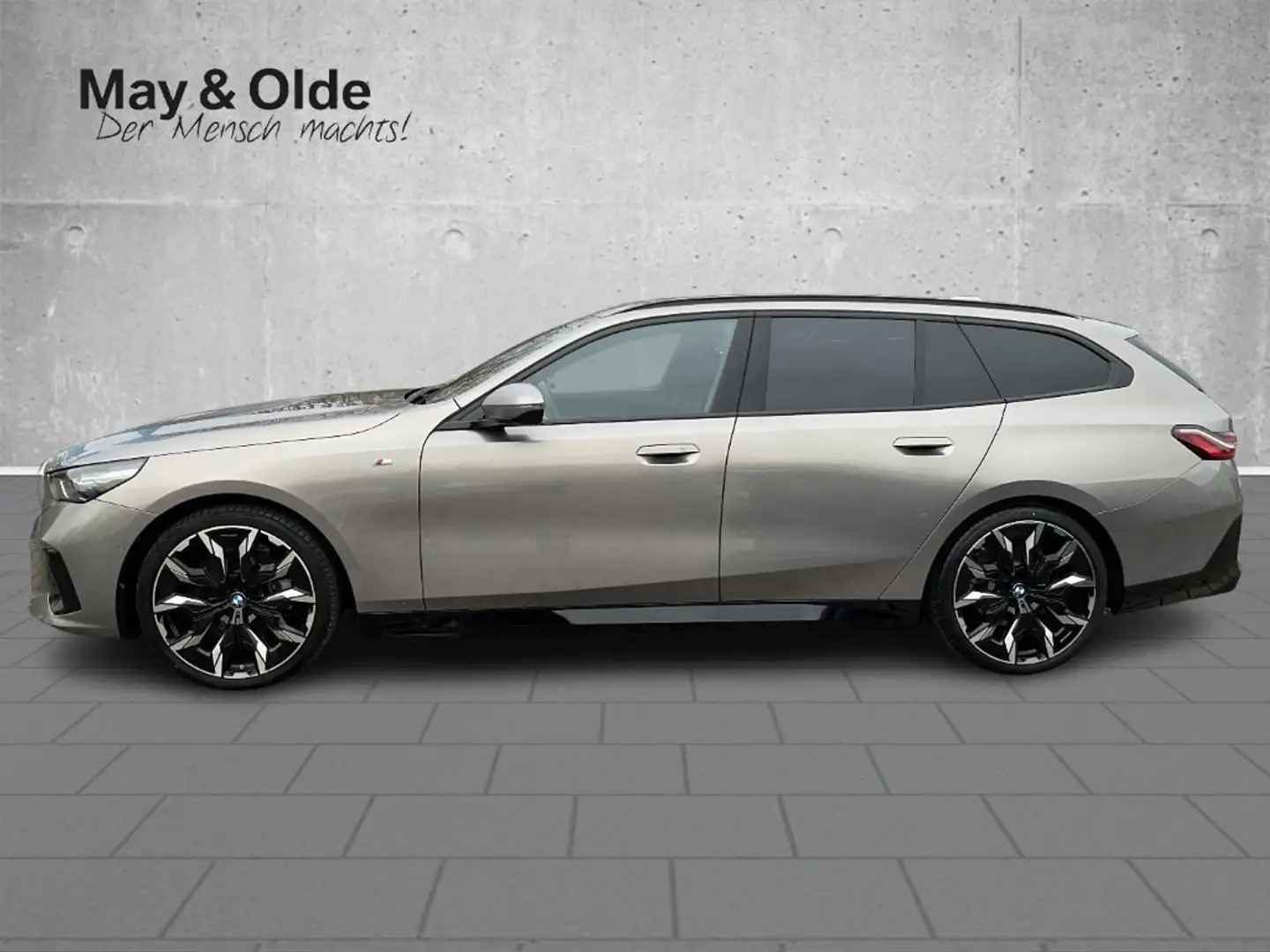 BMW 520 i Touring Aut M Sport 21'' Navi AHK RFK ACC Grau - 2