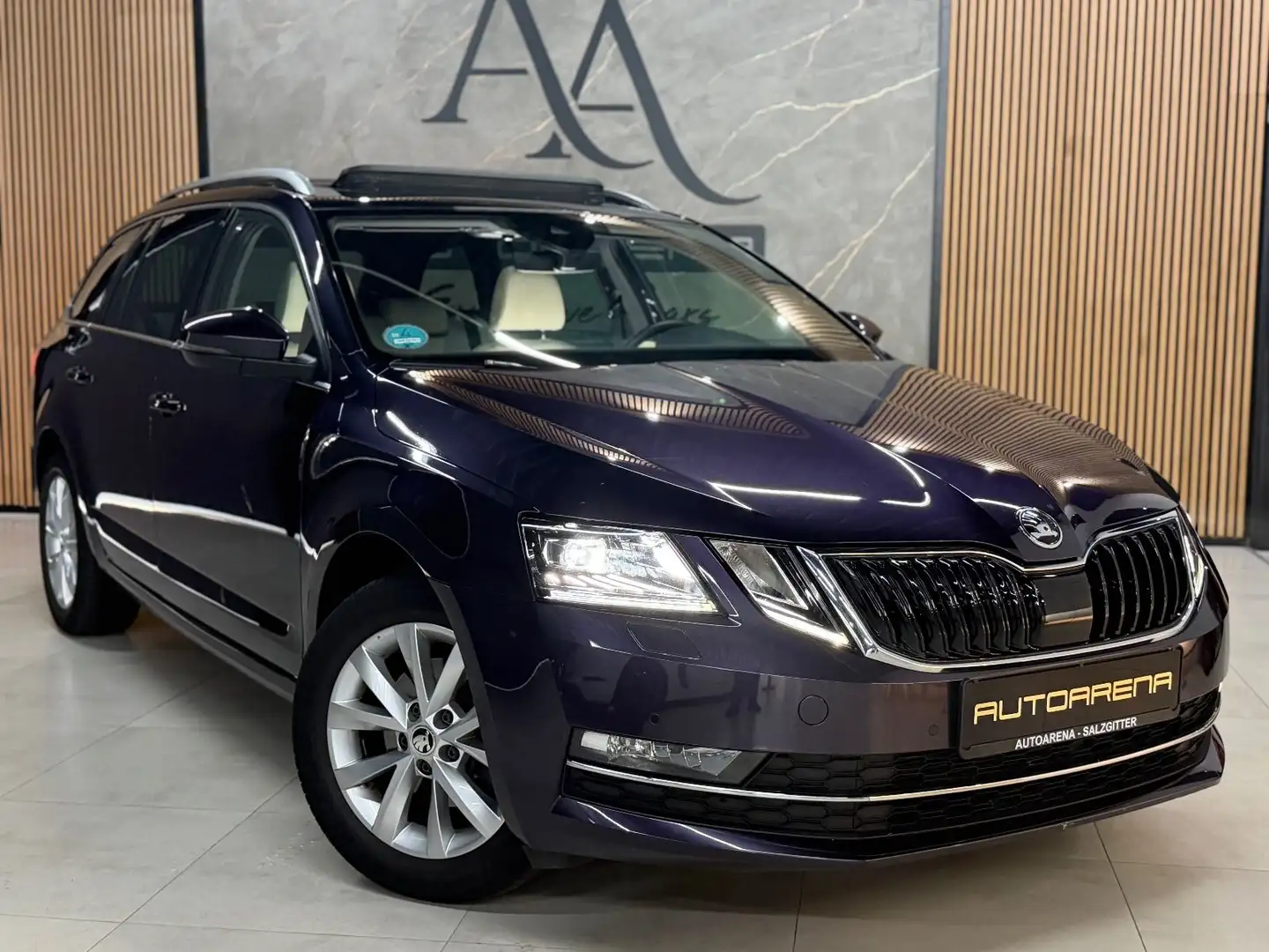 Skoda Octavia Combi Style 1.5 CNG G-TEC*PANO*LED*NAVI* Violett - 1