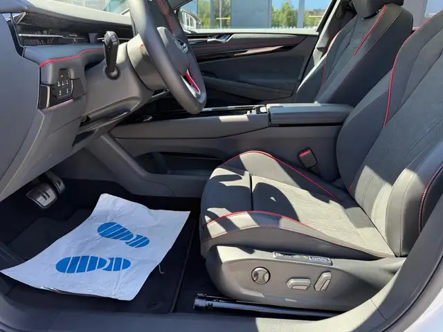 Volkswagen ID.7 Tourer GTX 4MOTION 250 kW Business Ansicht 6