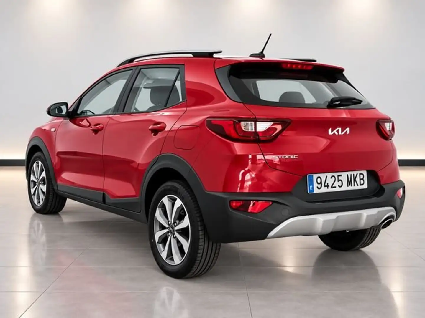 Kia Stonic 1.0 T-GDI MHEV IMT 74KW CONCEPT 100 5P Rojo - 2