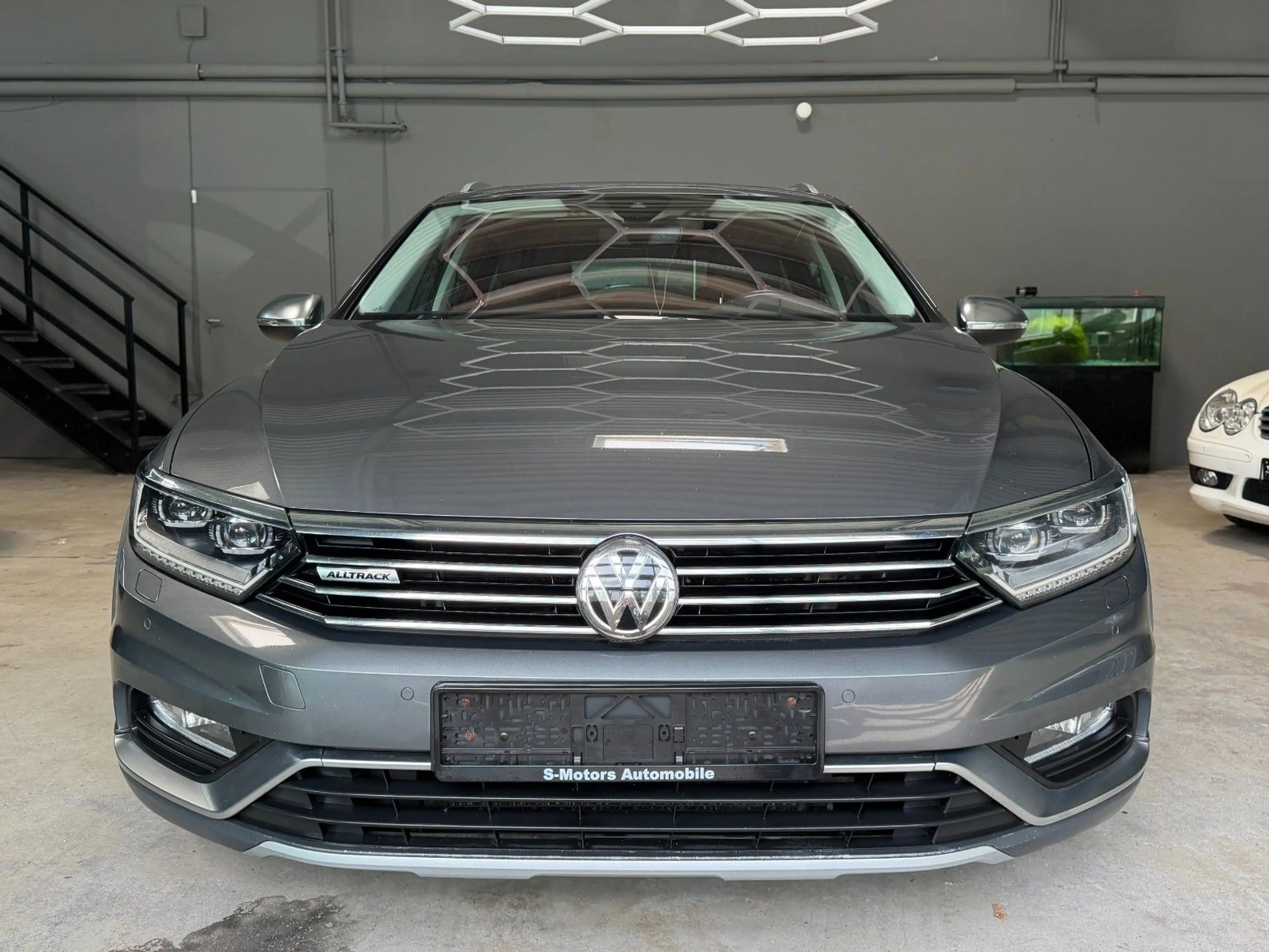 Volkswagen Passat Alltrack DSG 4MOT/HUP/KAM/PAN/ACC/AHK — photo 3