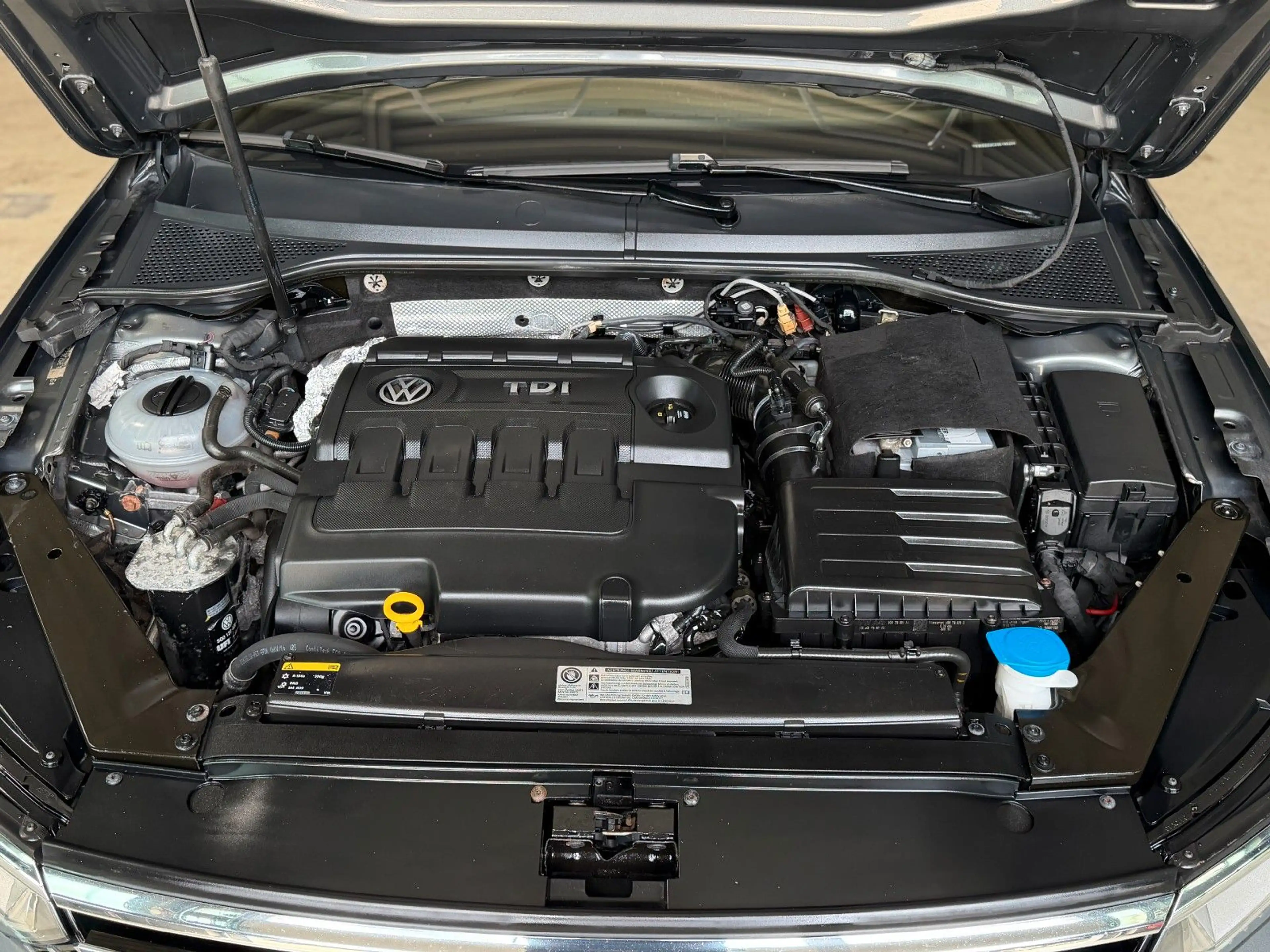 Volkswagen Passat Alltrack DSG 4MOT/HUP/KAM/PAN/ACC/AHK — photo 9