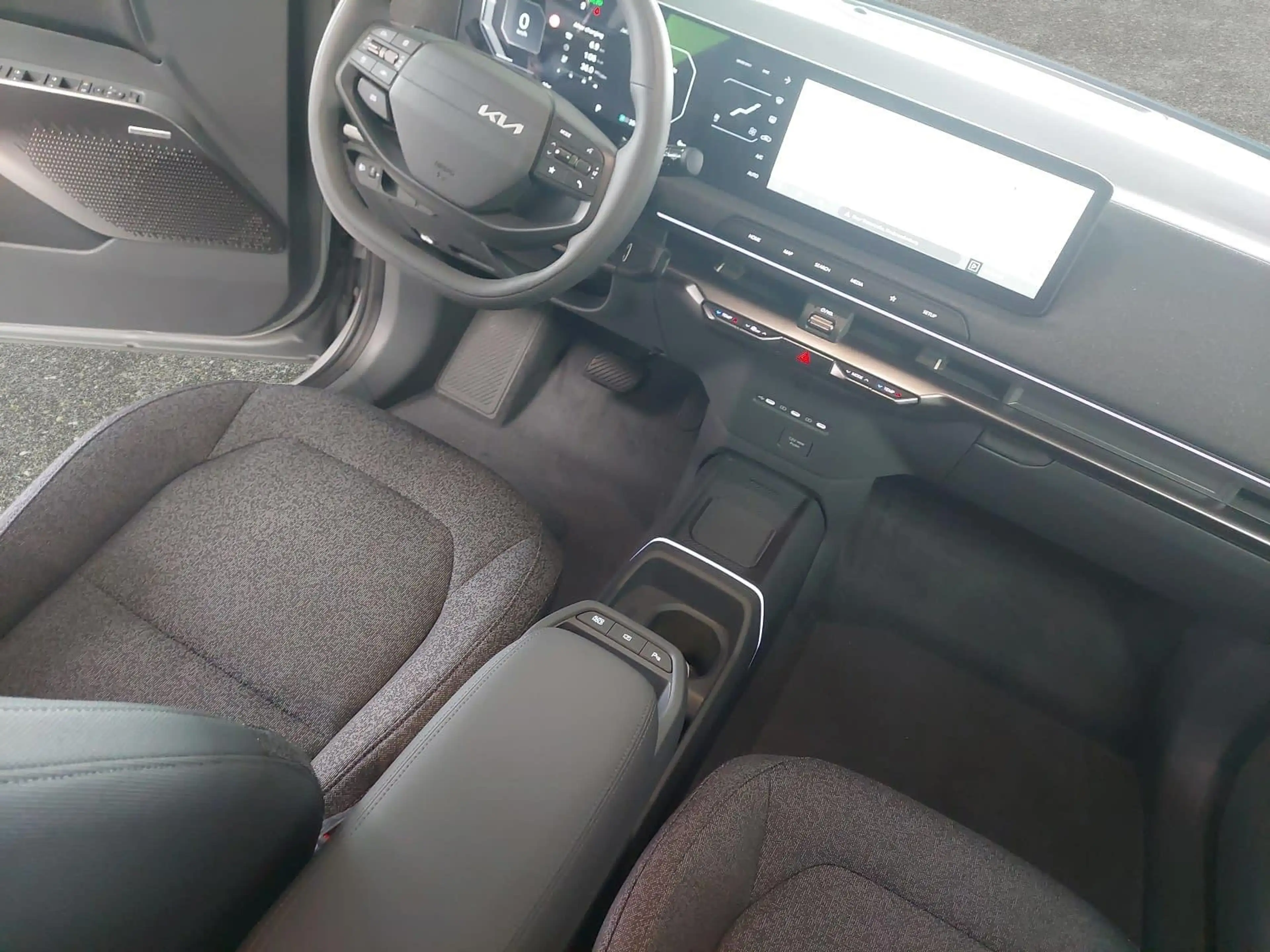 Kia EV2 EV2 61.0 KWH EARTH MJ27 4SITZE WINTER-CONNECT TECH — photo 13