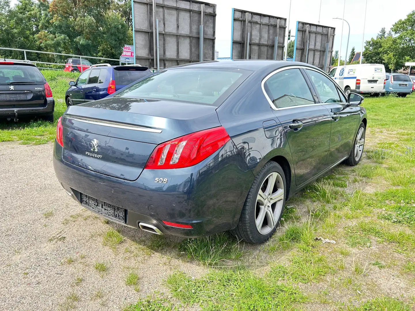 Peugeot 508 HDi FAP 200 Automatik GT Grau - 2