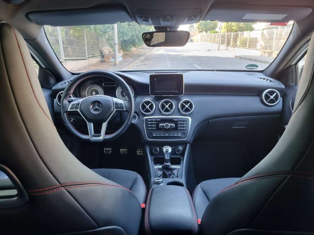 Mercedes-Benz A 180 BE AMG Line - foto 1
