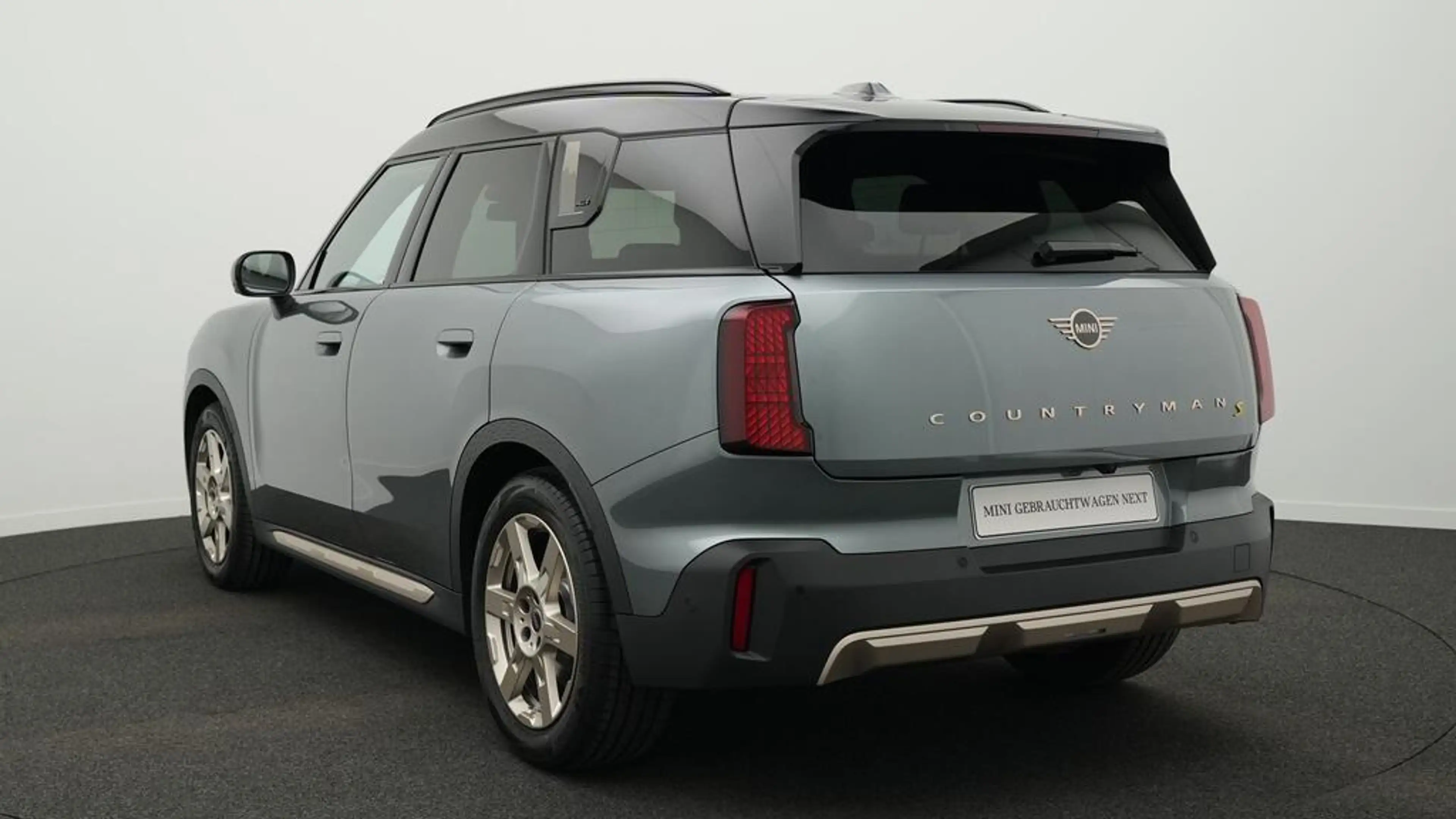 MINI Countryman SE All4 Favoured Trim — photo 4