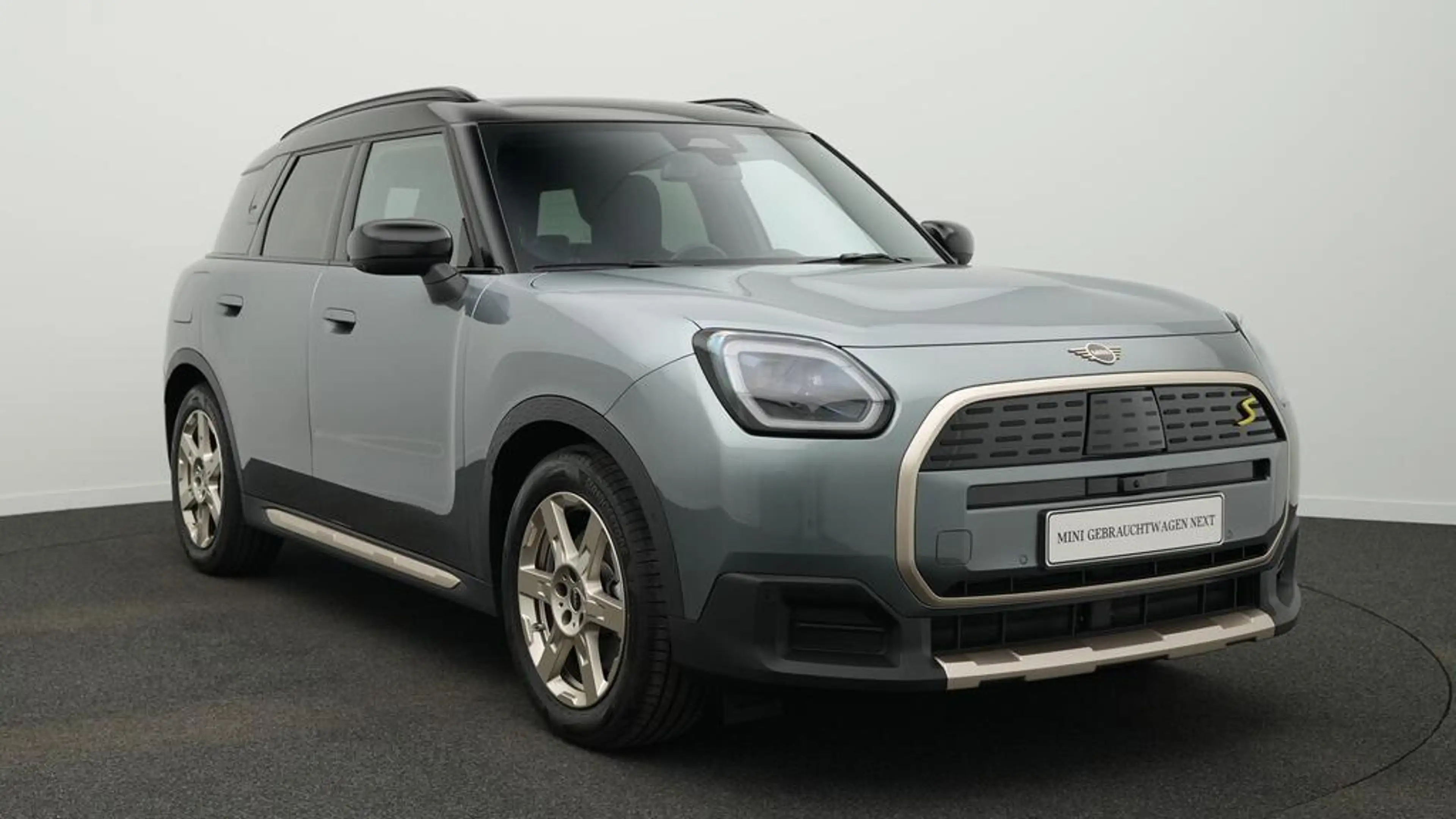 MINI Countryman SE All4 Favoured Trim — photo 14