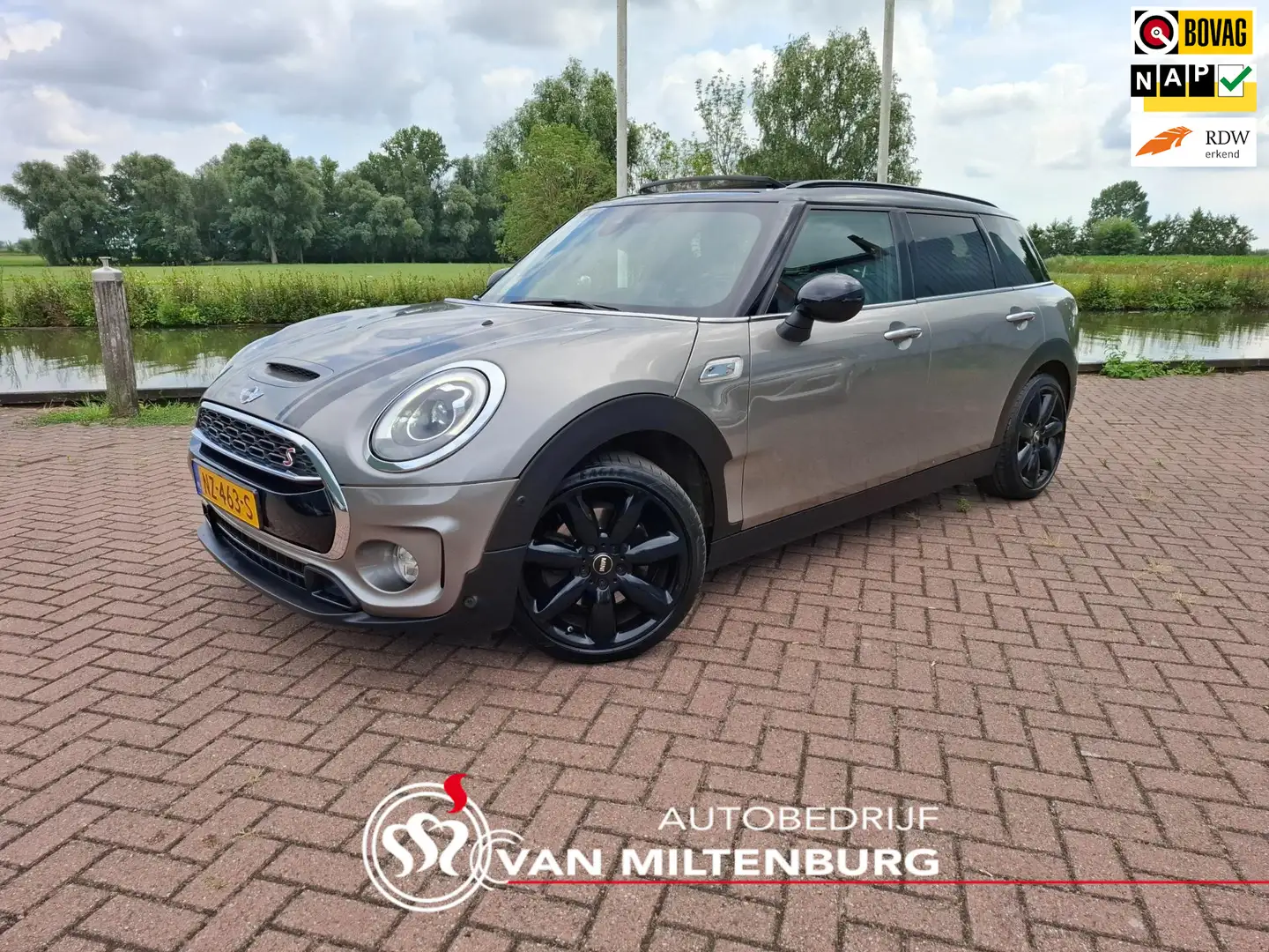 MINI Cooper S Clubman Mini 2.0 Chili Serious B. Leder panoramadak PDC V+ Gris - 1