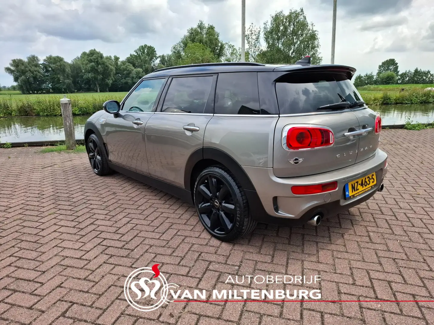MINI Cooper S Clubman Mini 2.0 Chili Serious B. Leder panoramadak PDC V+ Gris - 2