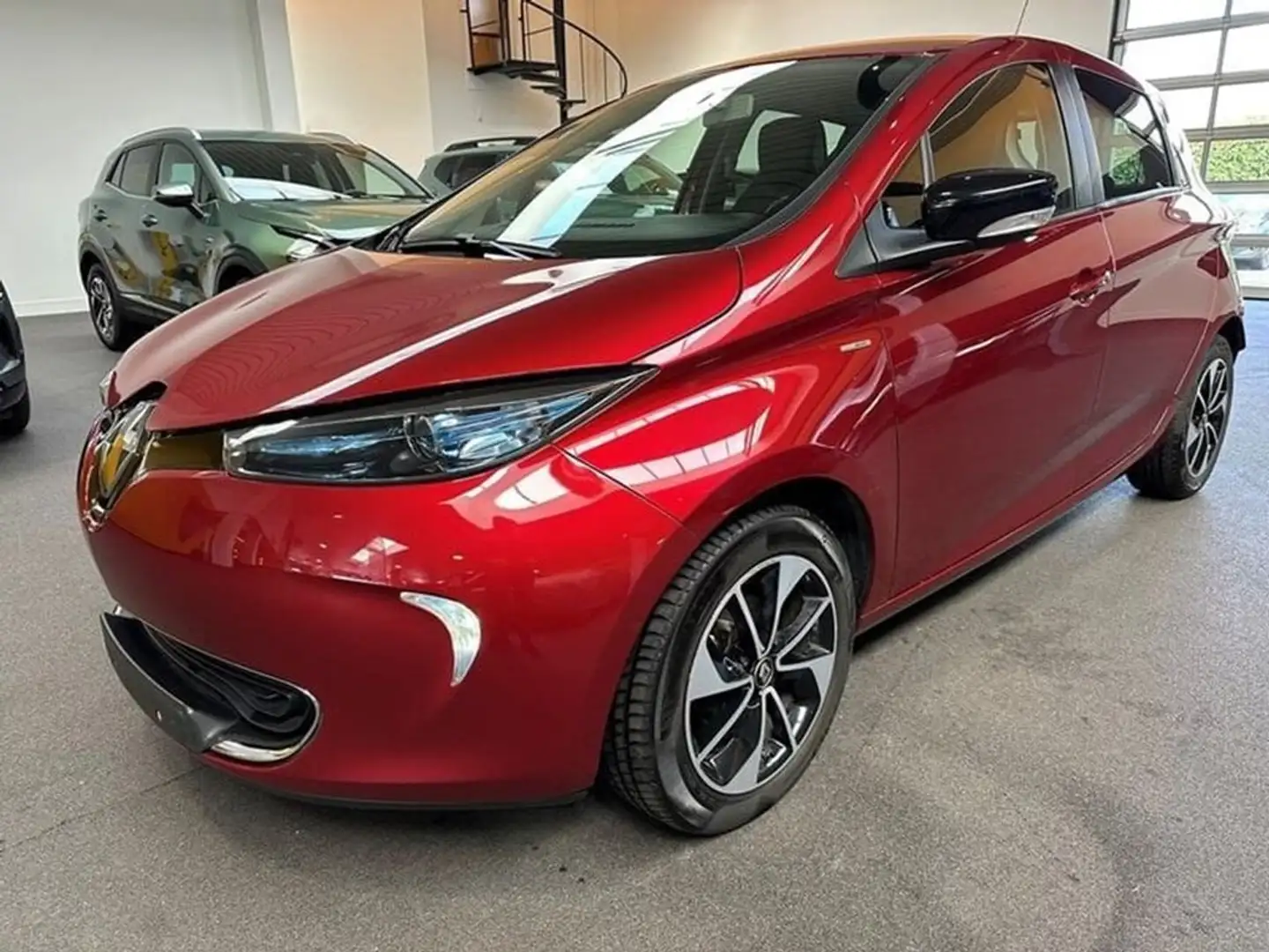 Renault ZOE Bose Edition R110 (excl. HUURBATTERIJ)/ Valckenier Rood - 1