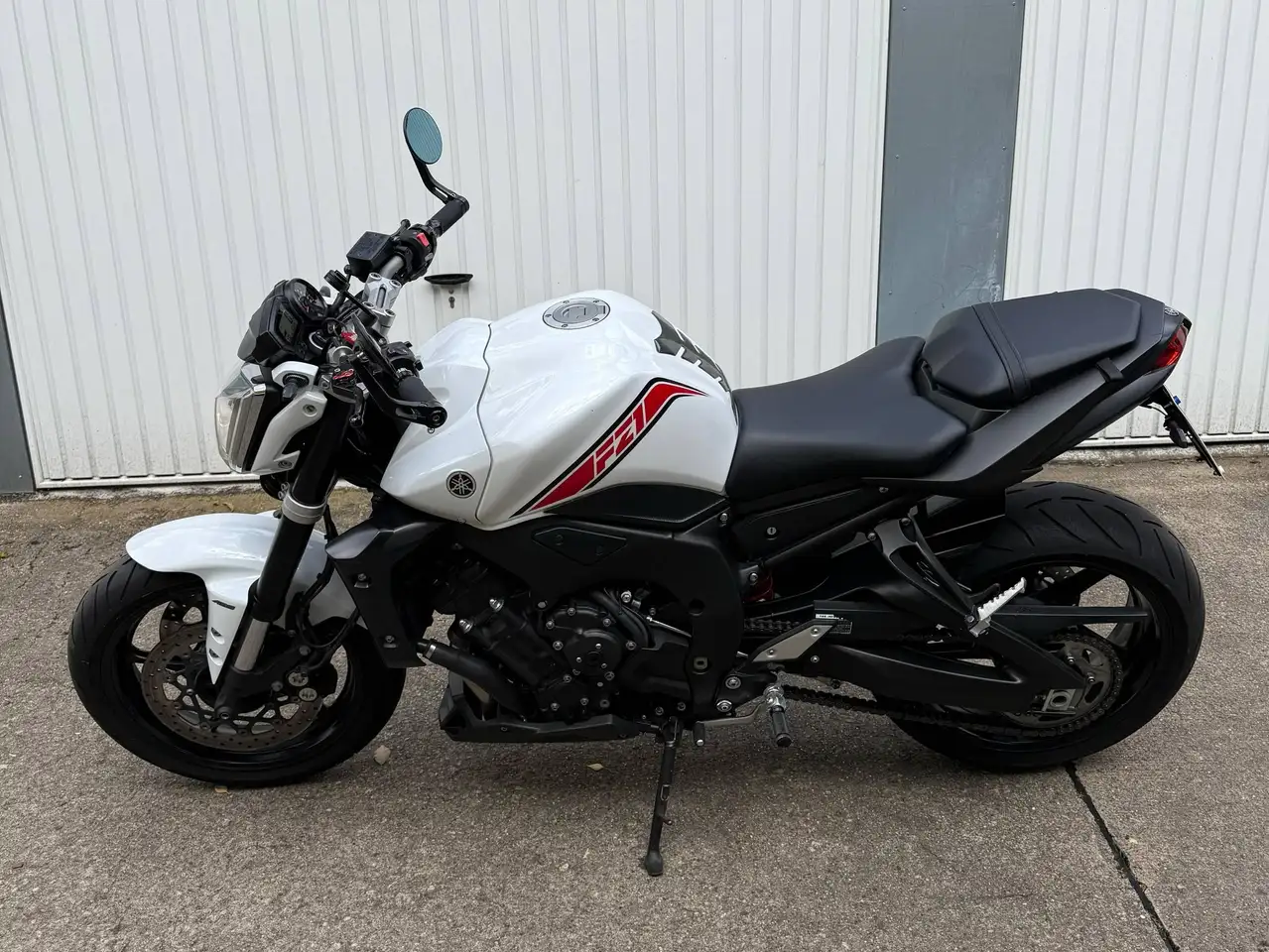 Yamaha FZ 1