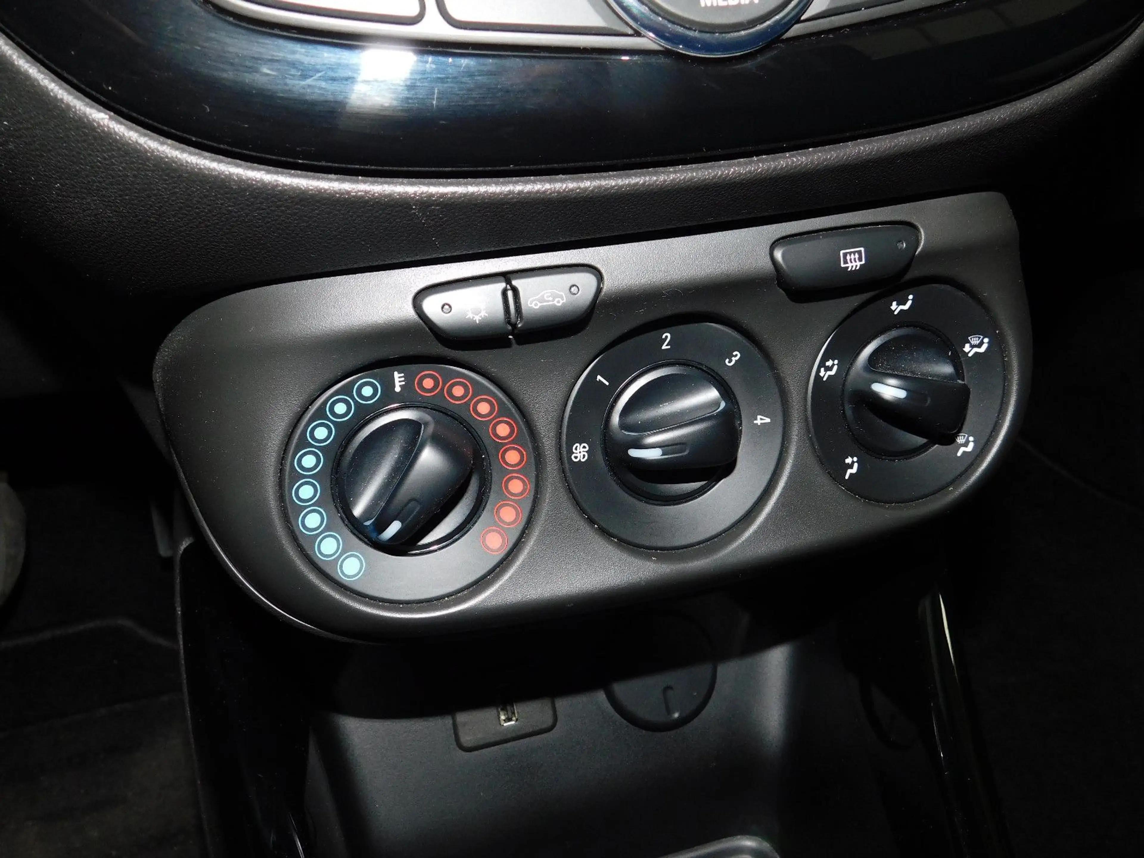 Opel Adam Glam - Panodach/Winter P./Allw. — photo 14
