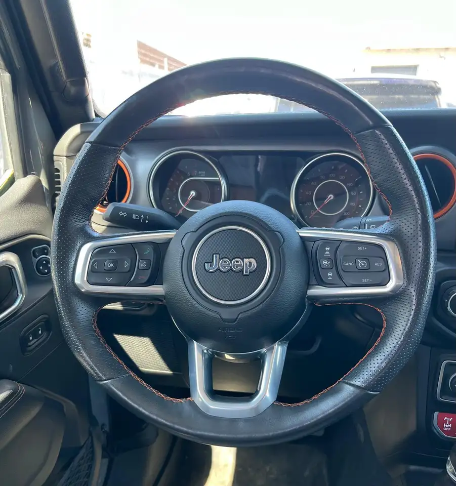 Jeep Wrangler снимка Jeep Wrangler