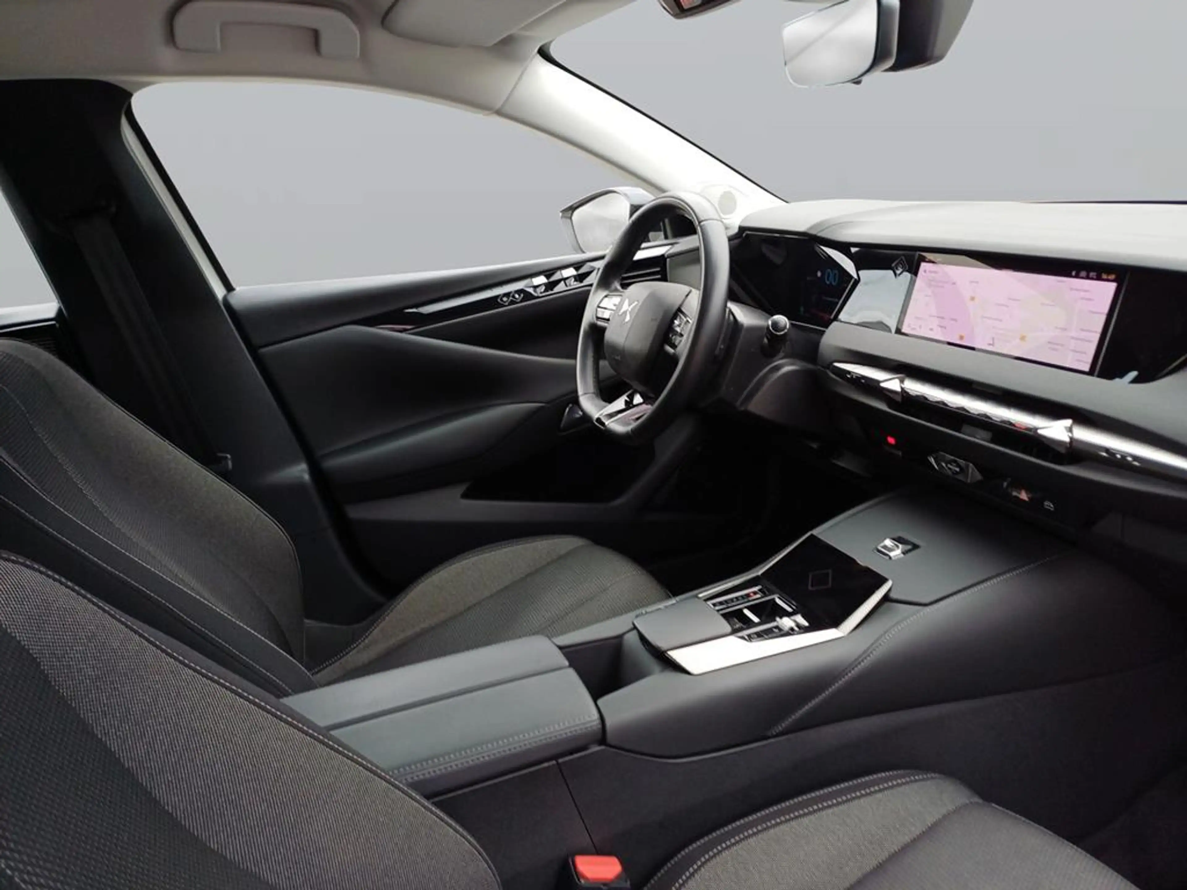 DS Automobiles DS 4 DS4 BASTILLE+ E-TENSE — photo 11