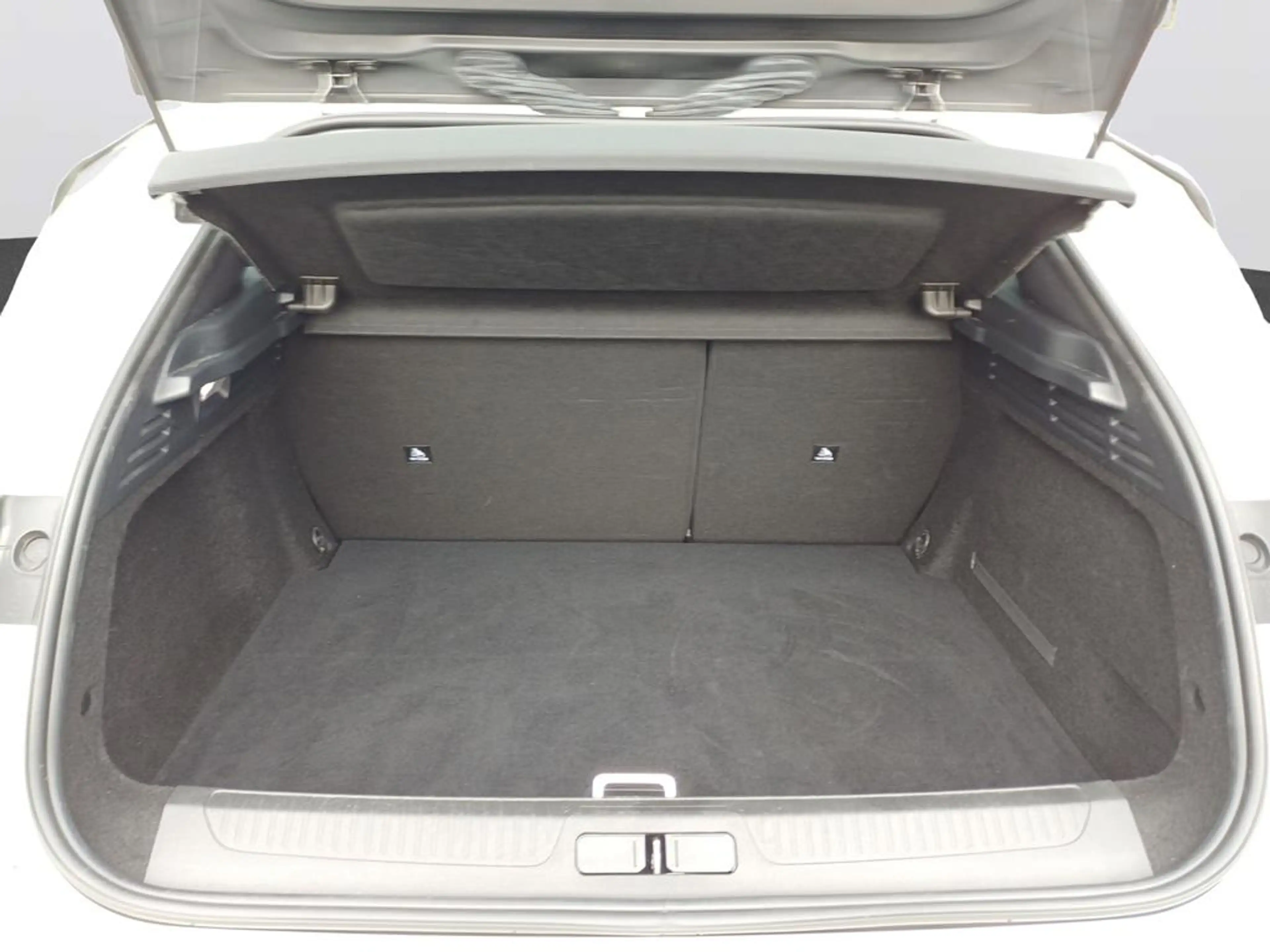 DS Automobiles DS 4 DS4 BASTILLE+ E-TENSE — photo 7