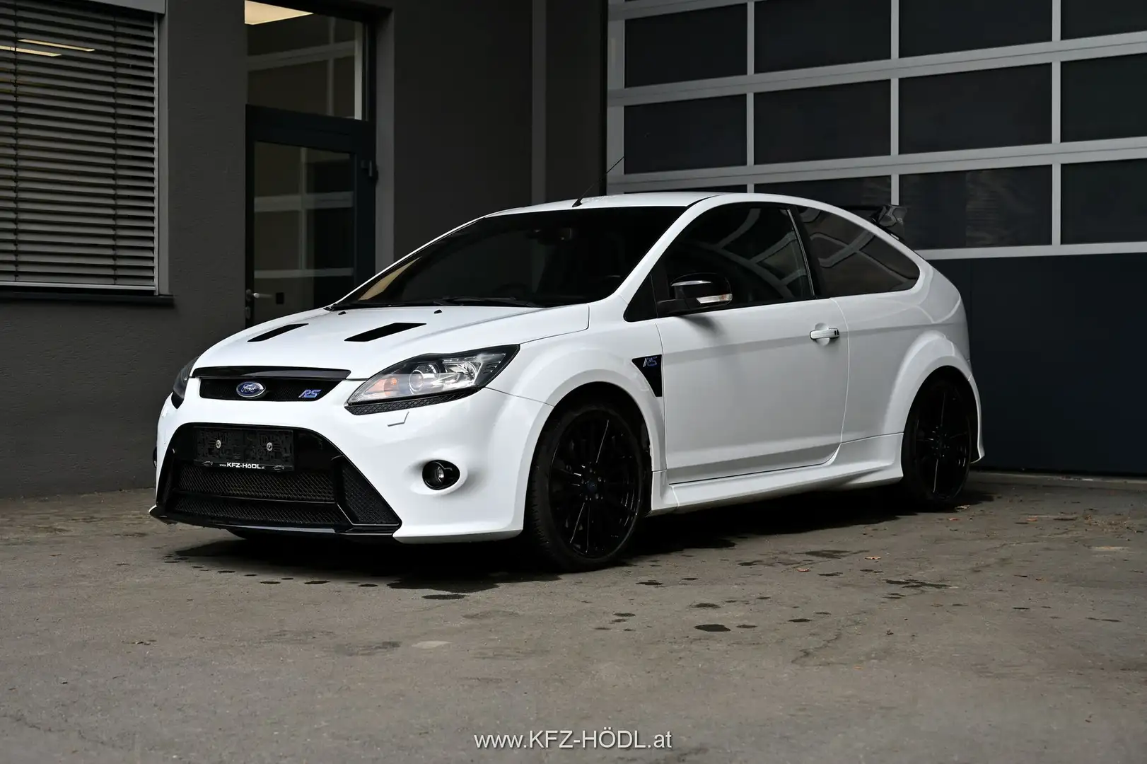 Ford Focus RS 2,5l EXP € 29.980,- Wit - 1