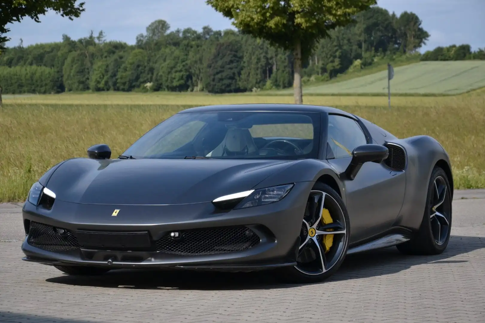 Ferrari 296 GTB DCT*LIFT*360*JBL*CARPLAY*SITZKLIMA*PPF!* Gris - 1