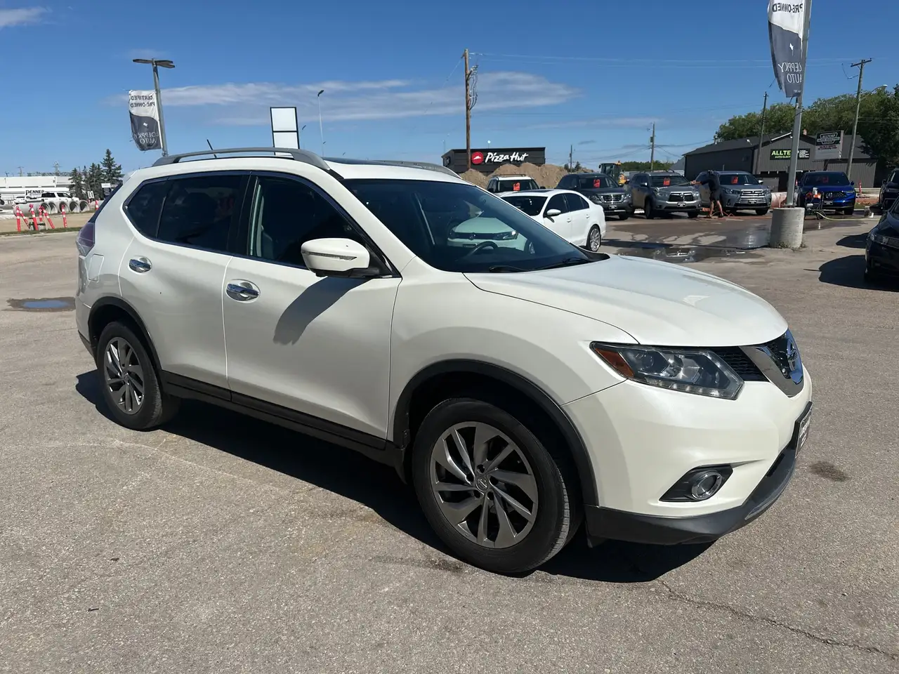 Nissan Rogue снимка Nissan Rogue