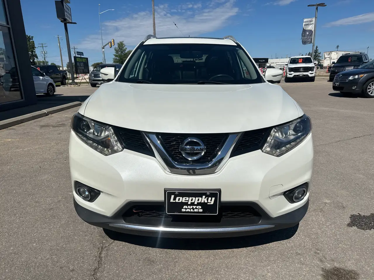 Nissan Rogue снимка Nissan Rogue