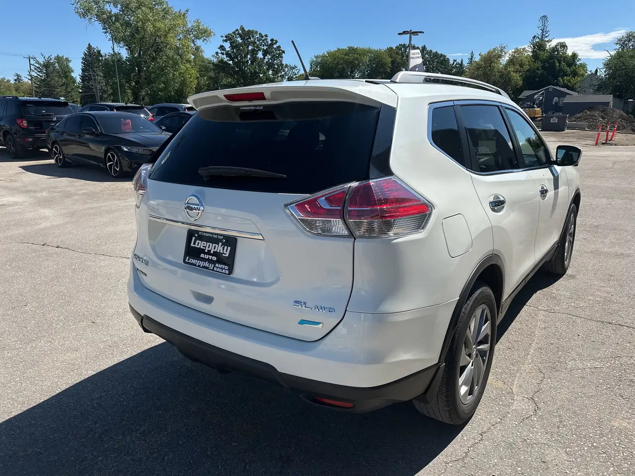 Nissan Rogue снимка Nissan Rogue