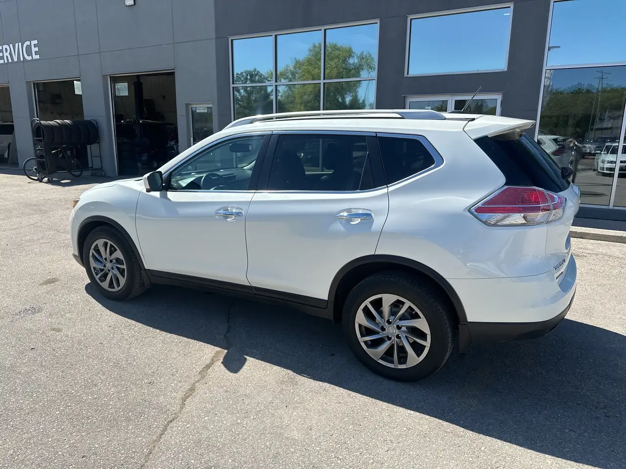 Nissan Rogue снимка Nissan Rogue
