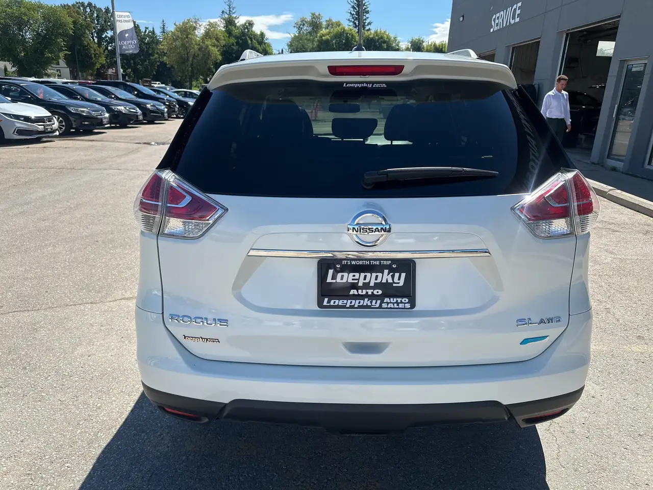 Nissan Rogue снимка Nissan Rogue